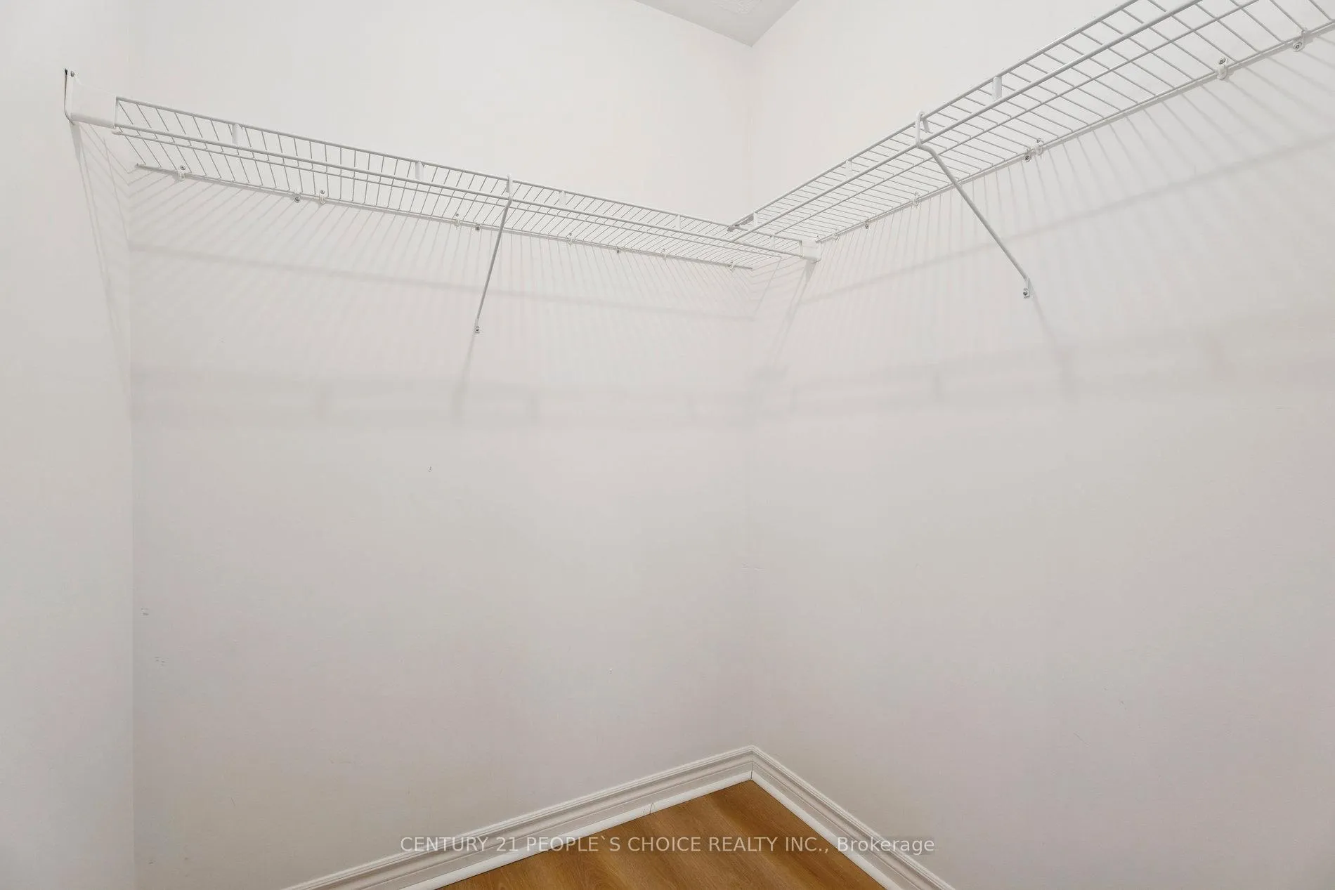 Photo 21 of 136 Marsellus Drive, Barrie, Holly — HOMEH