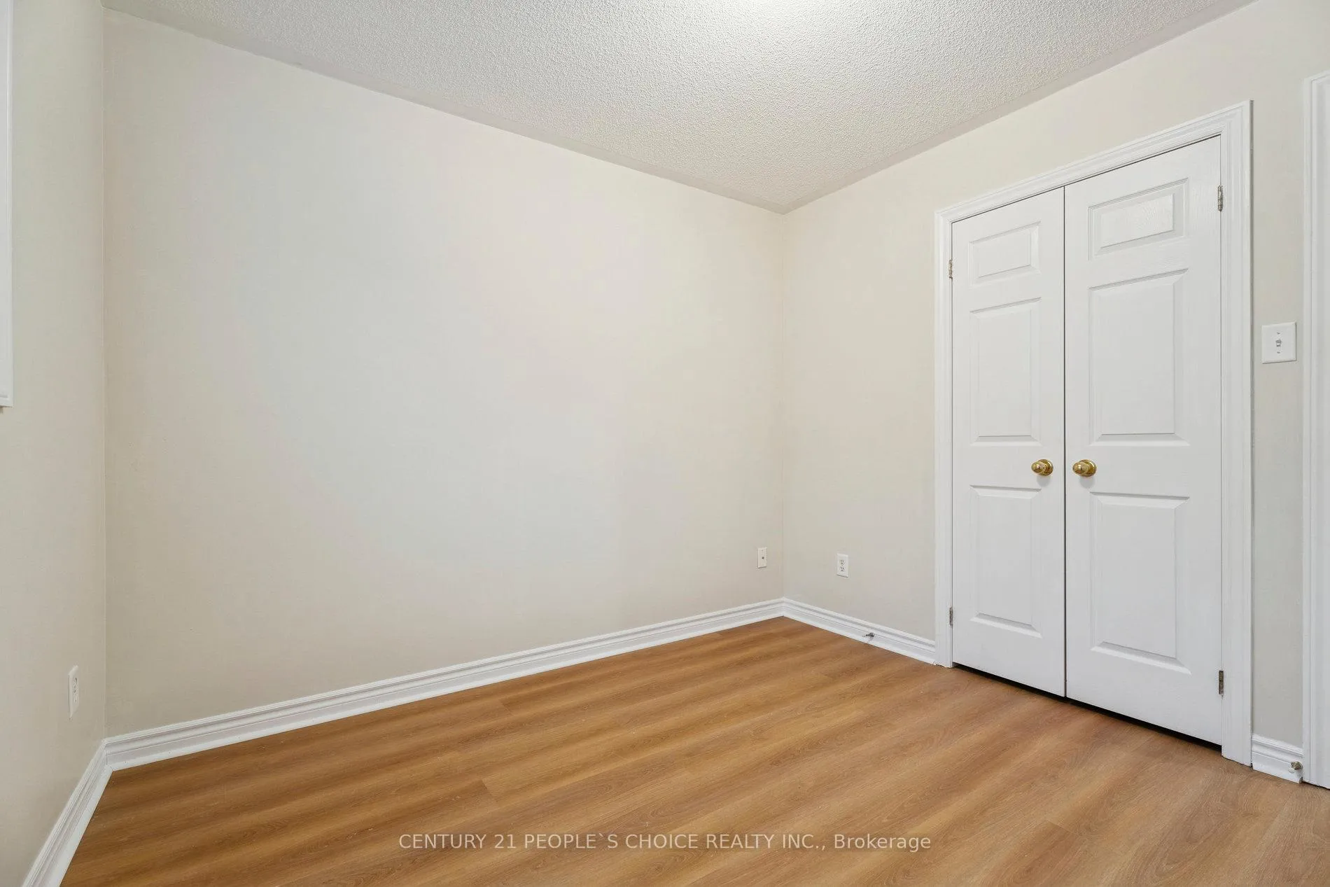 Photo 30 of 136 Marsellus Drive, Barrie, Holly — HOMEH