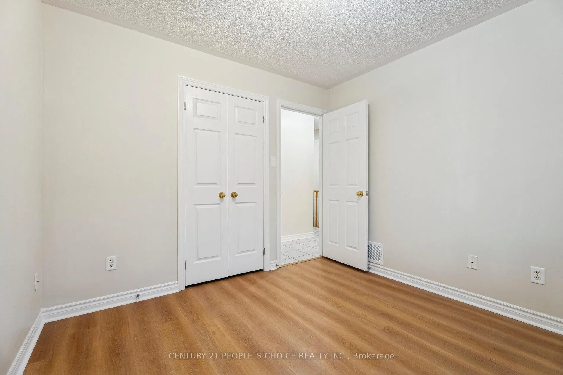 Photo 31 of 136 Marsellus Drive, Barrie, Holly — HOMEH