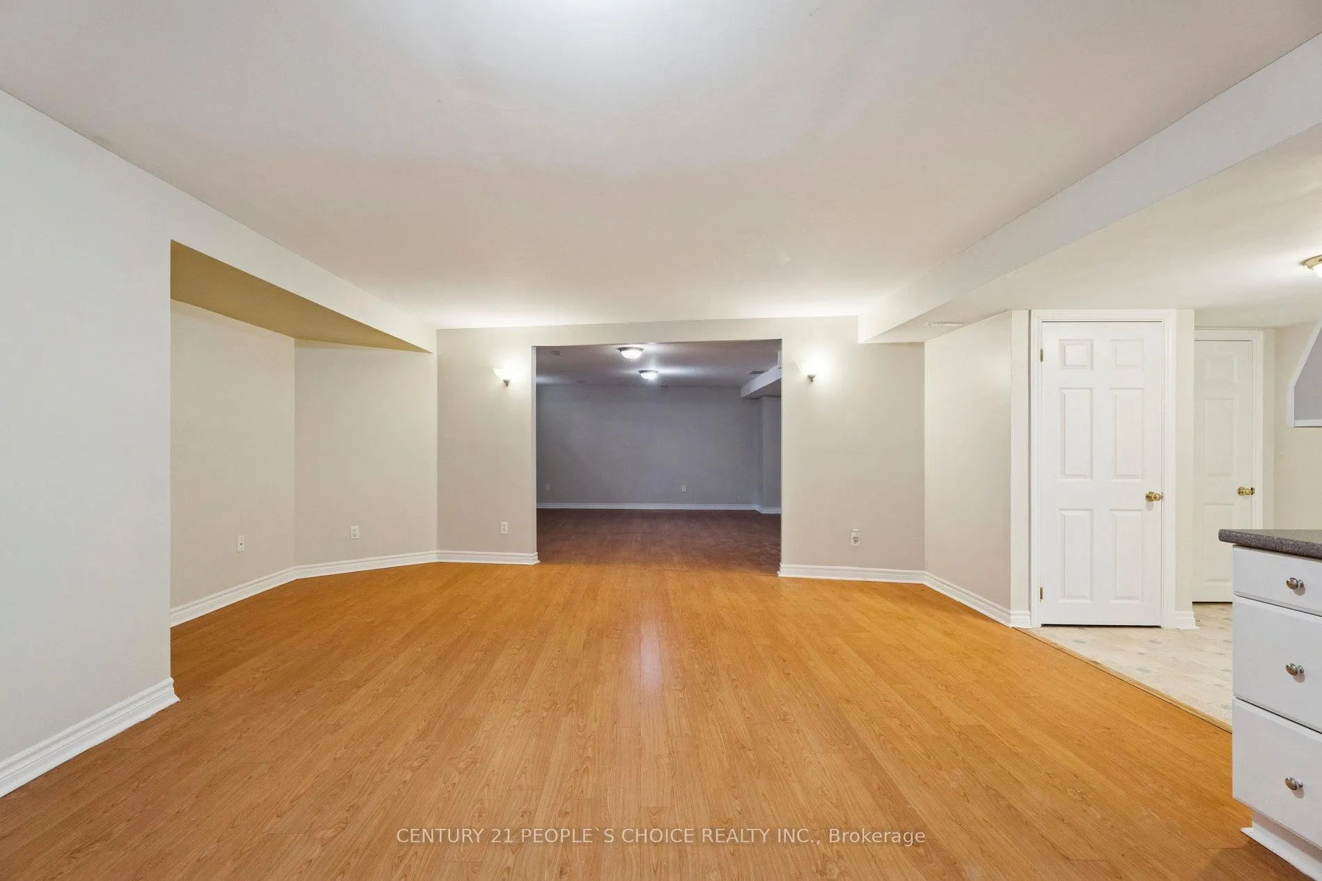 Photo 37 of 136 Marsellus Drive, Barrie, Holly — HOMEH