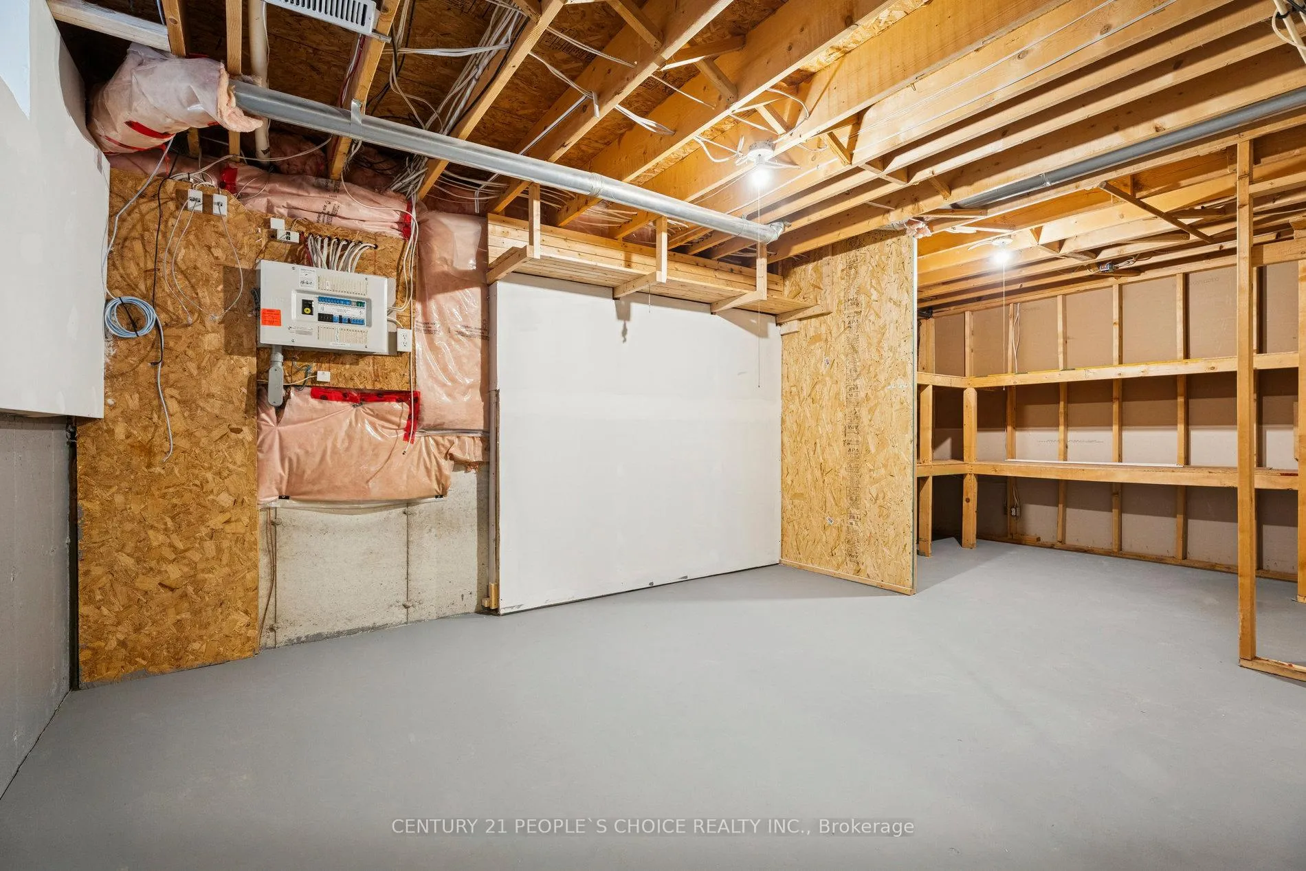 Photo 46 of 136 Marsellus Drive, Barrie, Holly — HOMEH