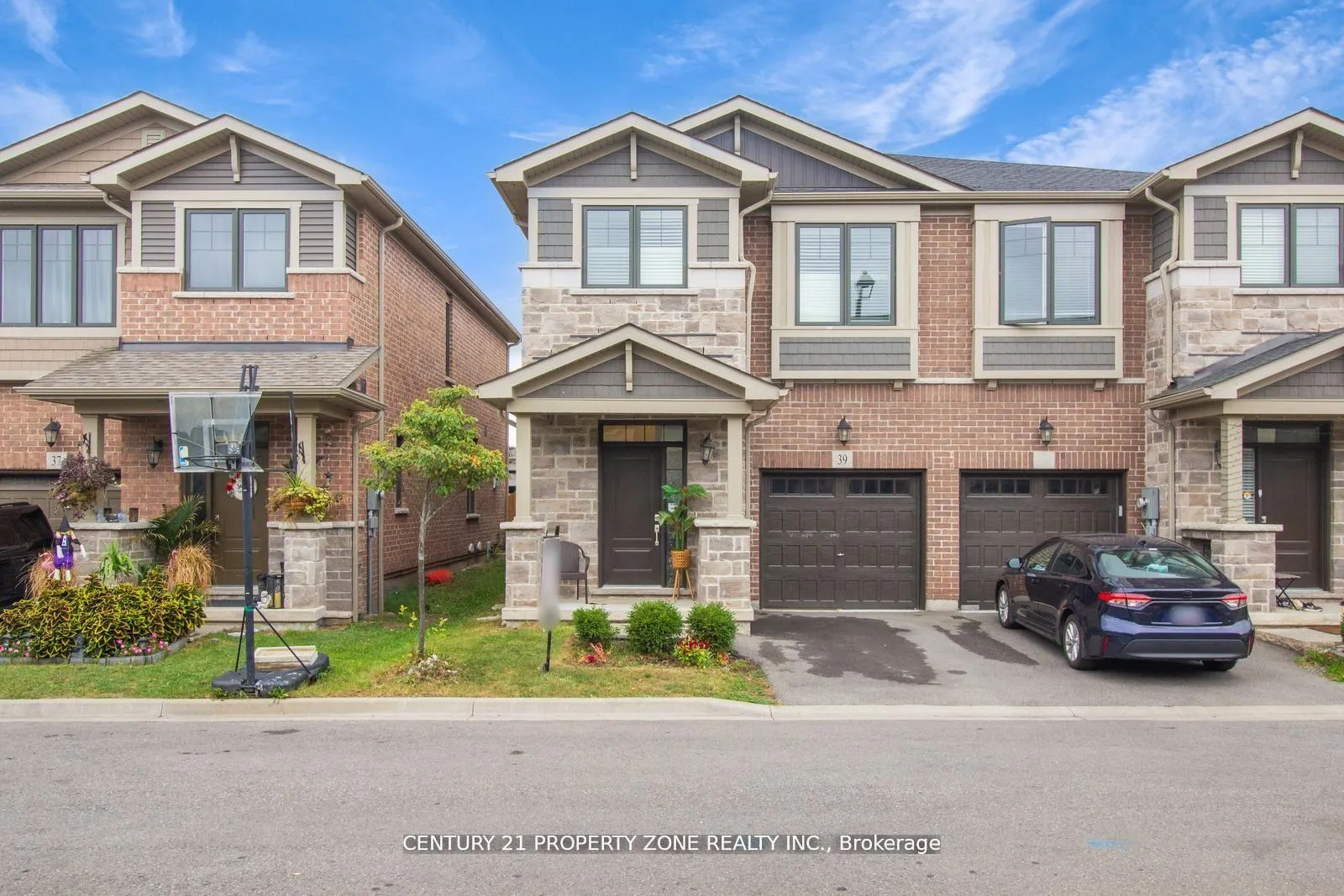Photo 1 of 39 Pelican Lane, Hamilton, Vincent — HOMEH