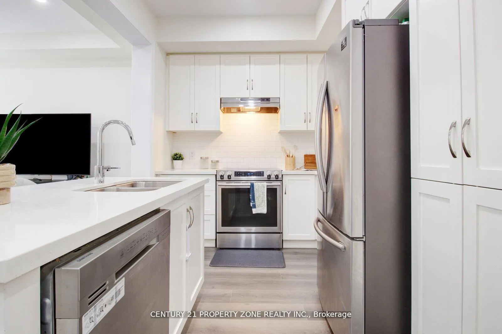 Photo 19 of 39 Pelican Lane, Hamilton, Vincent — HOMEH