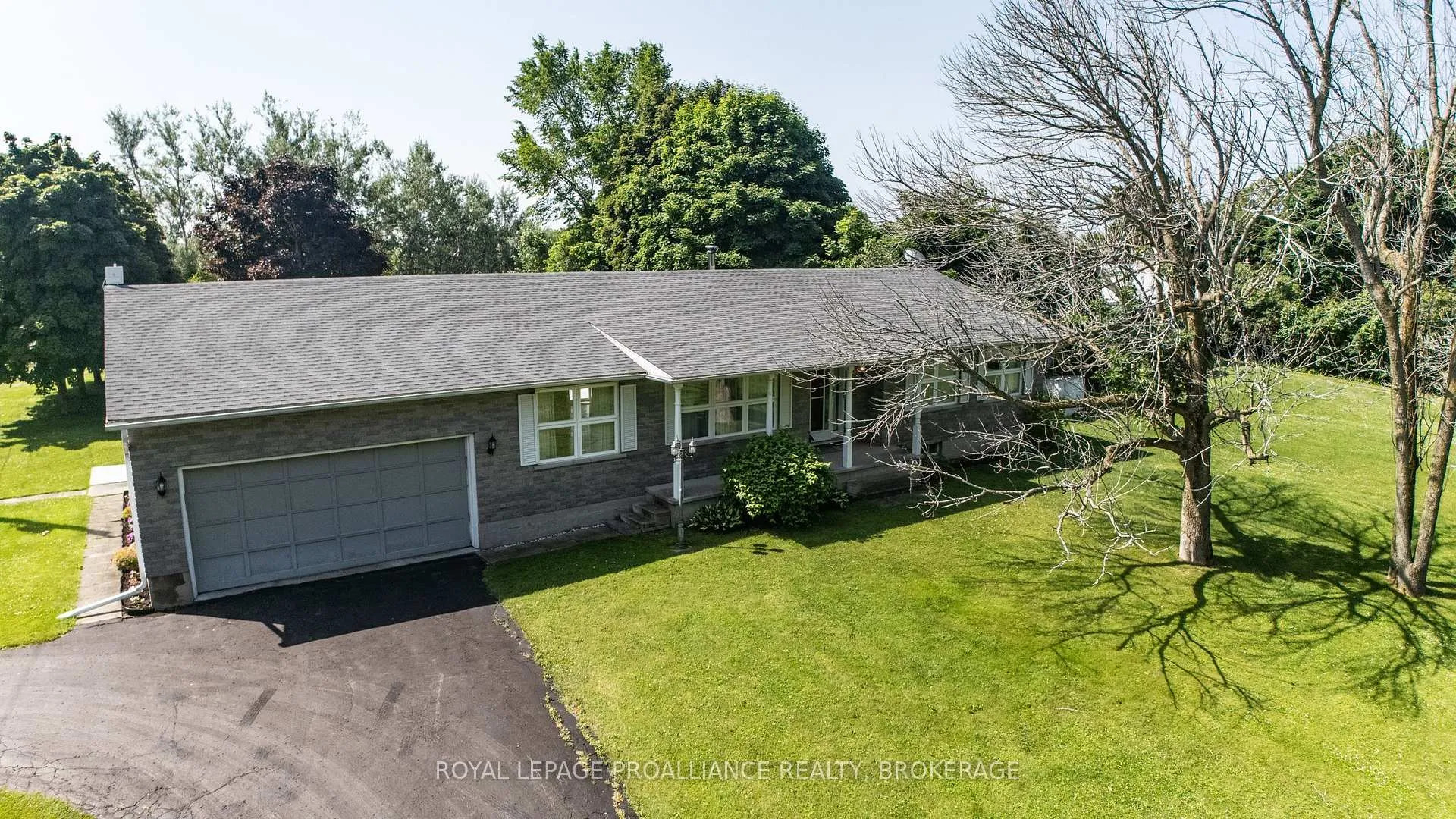 Photo 1 of 25 Hillcrest Road, Frontenac Islands, The Islands — HOMEH