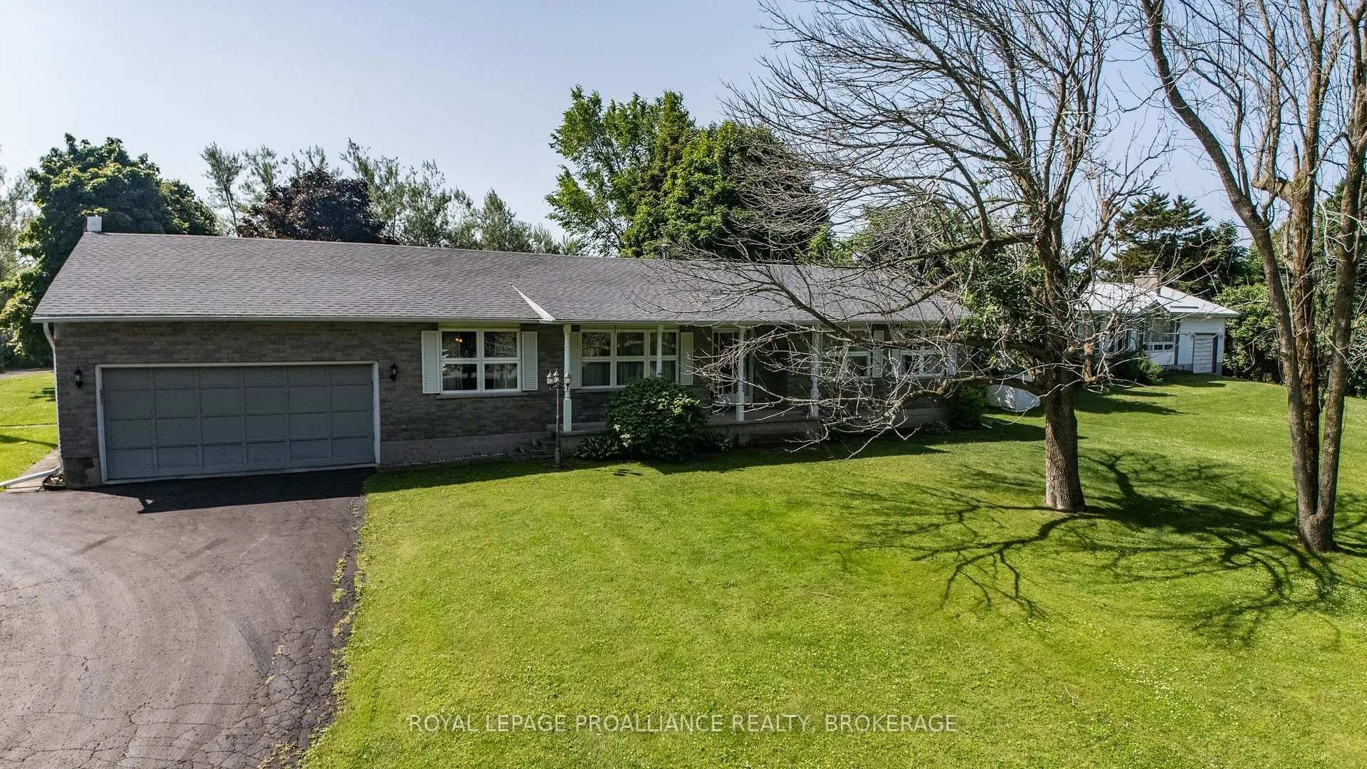 Photo 2 of 25 Hillcrest Road, Frontenac Islands, The Islands — HOMEH