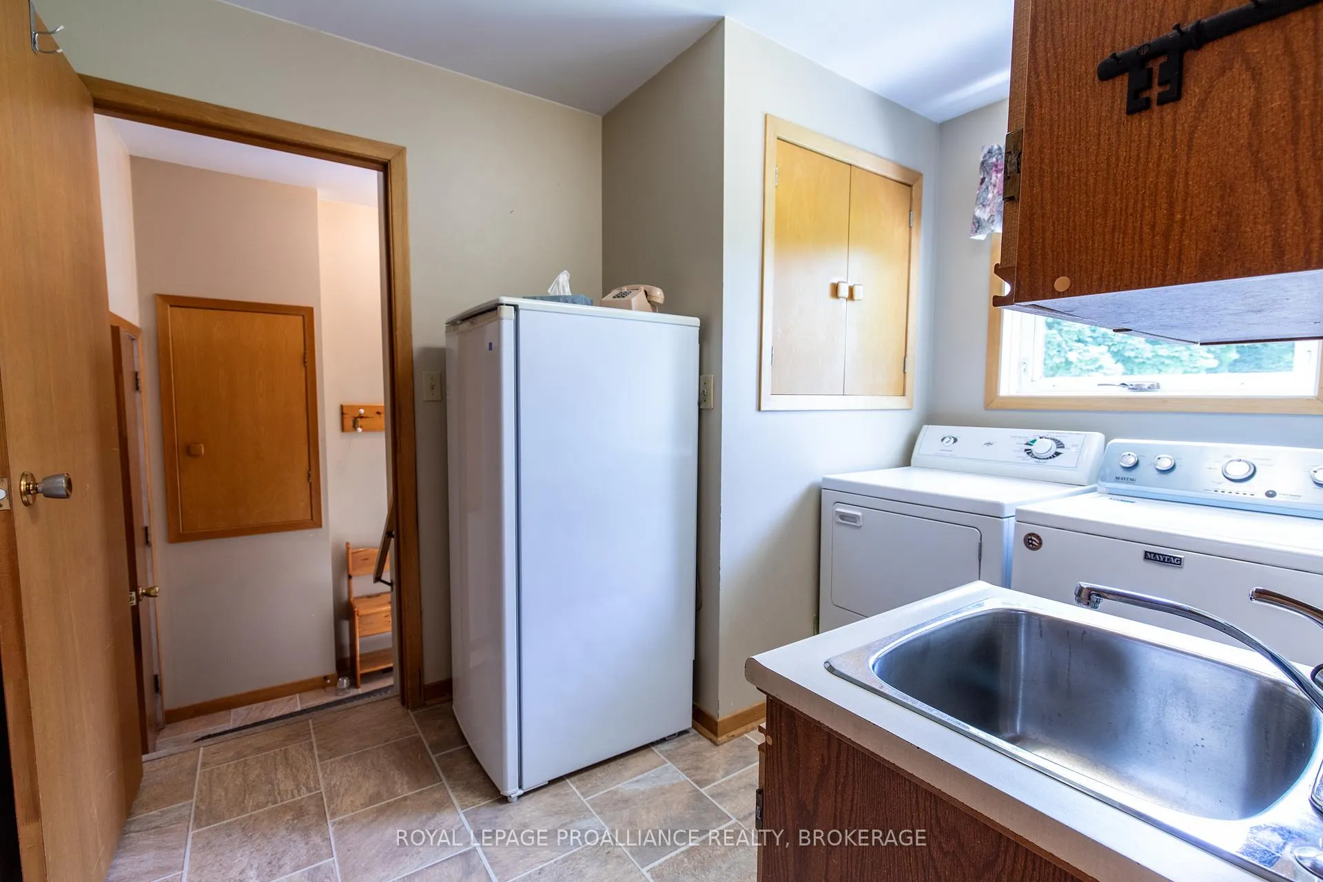 Photo 36 of 25 Hillcrest Road, Frontenac Islands, The Islands — HOMEH