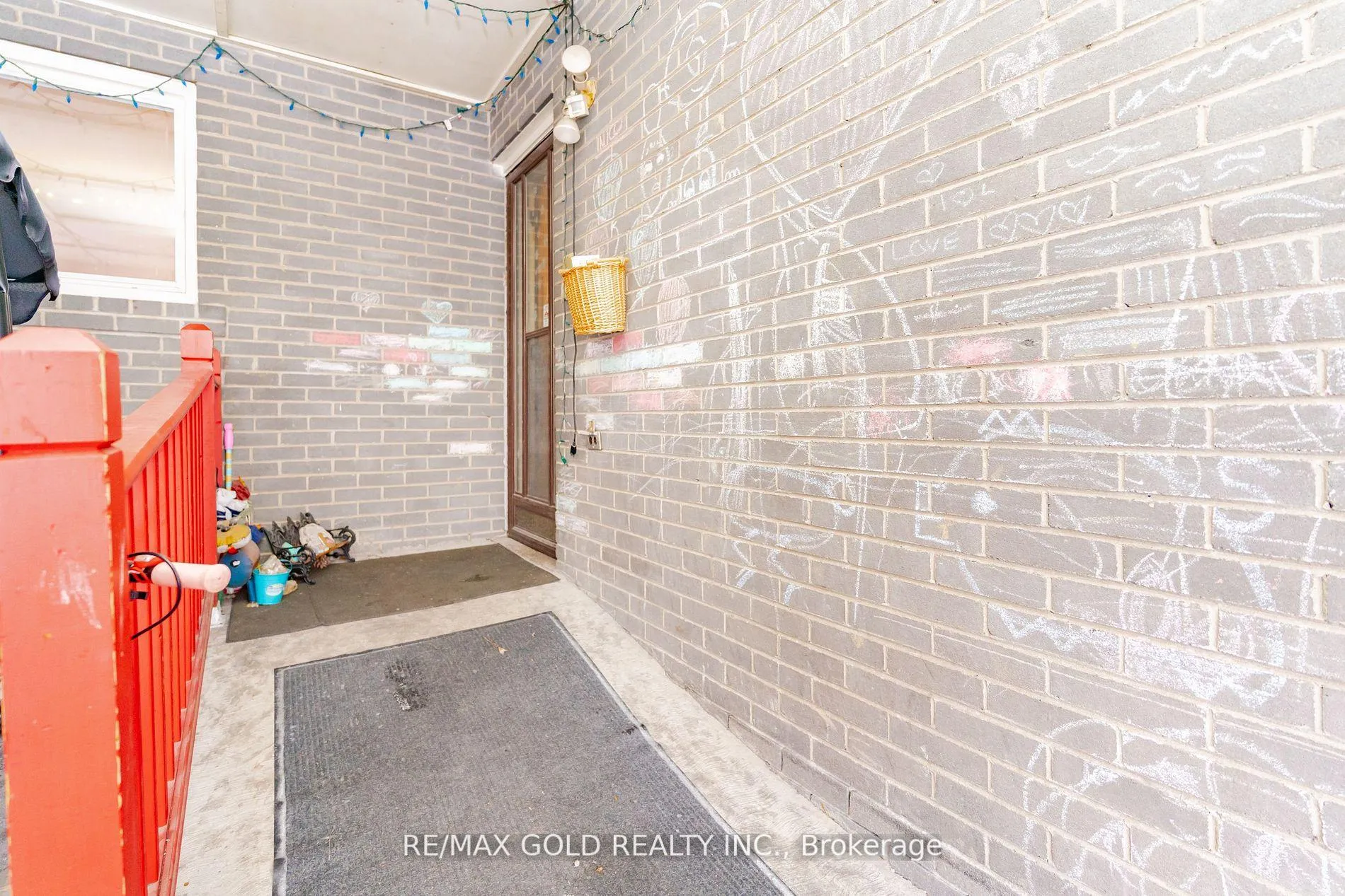 Photo 4 of 170 Earnscliffe Circle, Brampton, Southgate — HOMEH