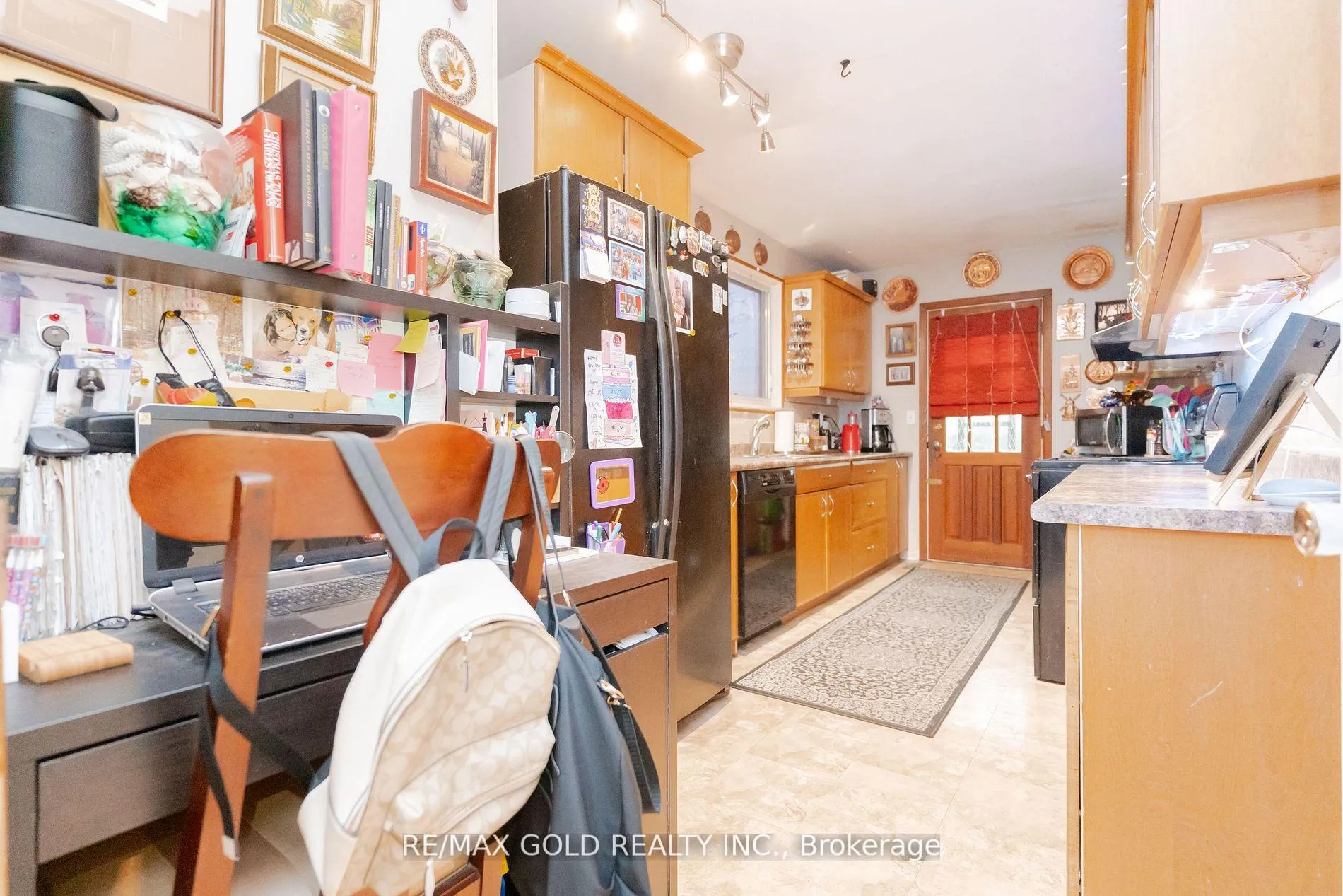 Photo 11 of 170 Earnscliffe Circle, Brampton, Southgate — HOMEH