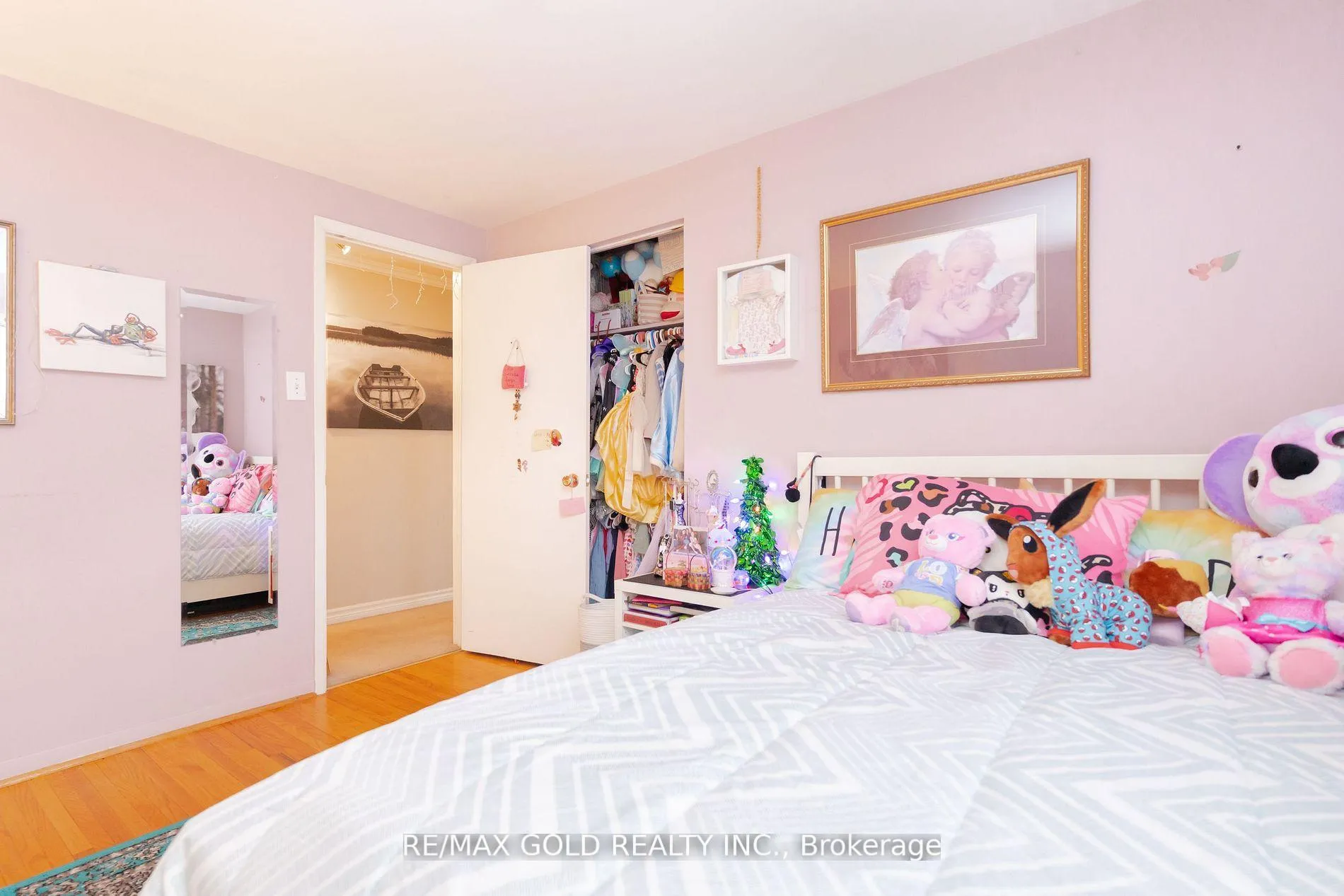 Photo 16 of 170 Earnscliffe Circle, Brampton, Southgate — HOMEH