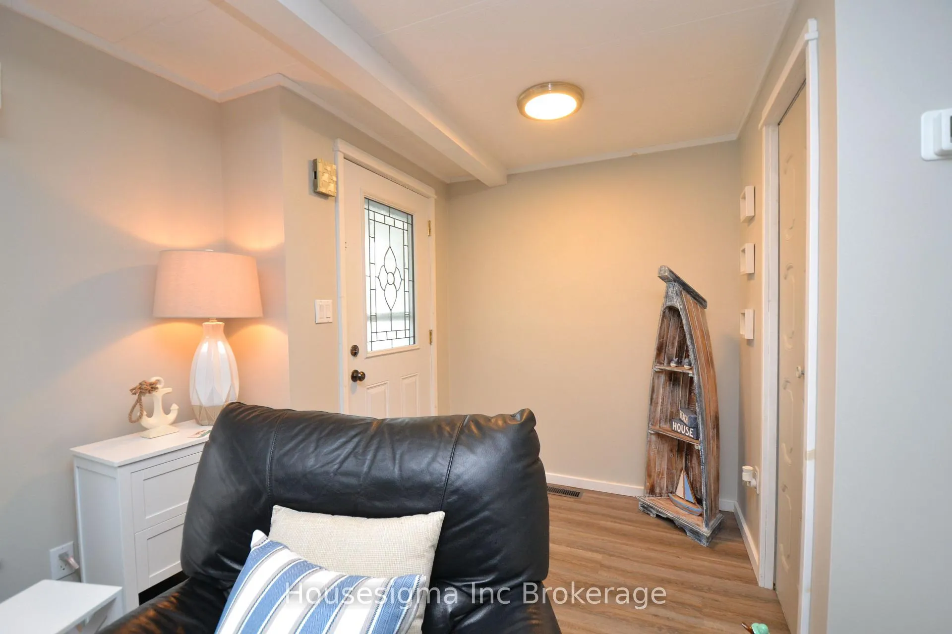 Photo 2 of 6 Pebble Beach Pkwy E, South Huron, Stephen — HOMEH