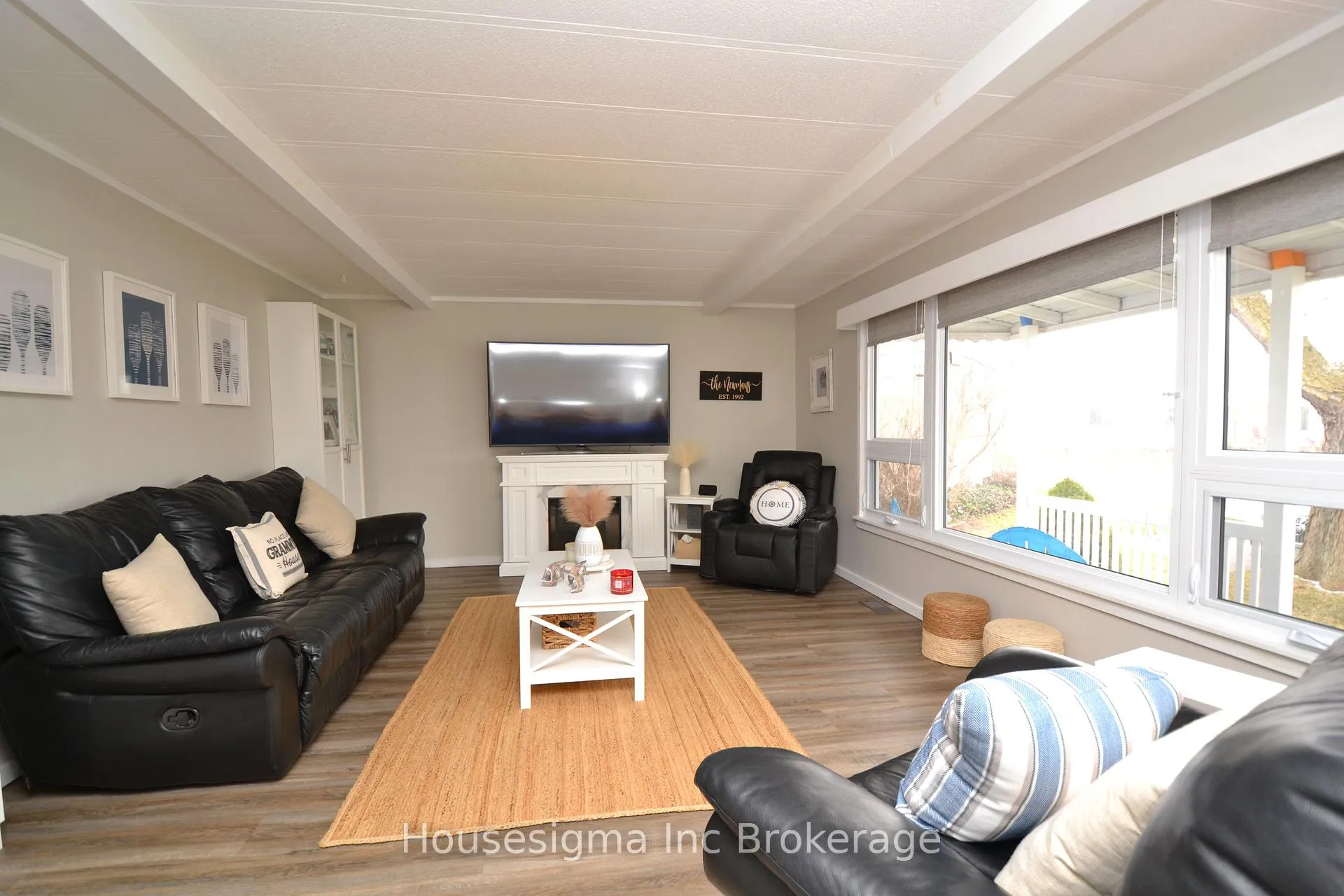 Photo 4 of 6 Pebble Beach Pkwy E, South Huron, Stephen — HOMEH