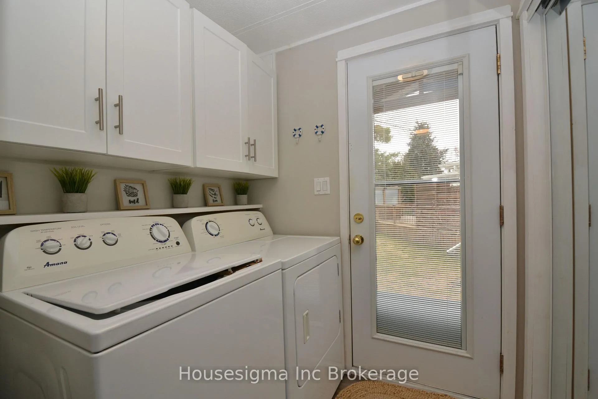 Photo 13 of 6 Pebble Beach Pkwy E, South Huron, Stephen — HOMEH