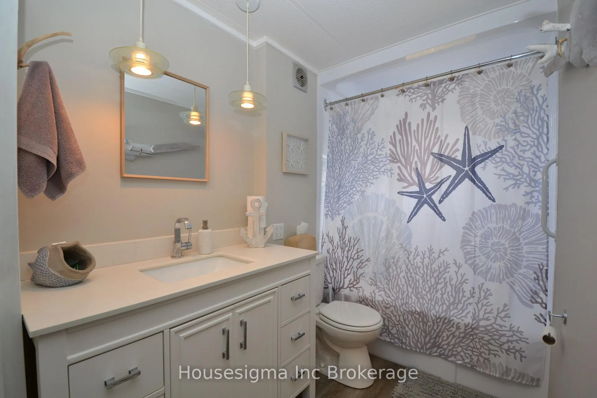 Photo 14 of 6 Pebble Beach Pkwy E, South Huron, Stephen — HOMEH