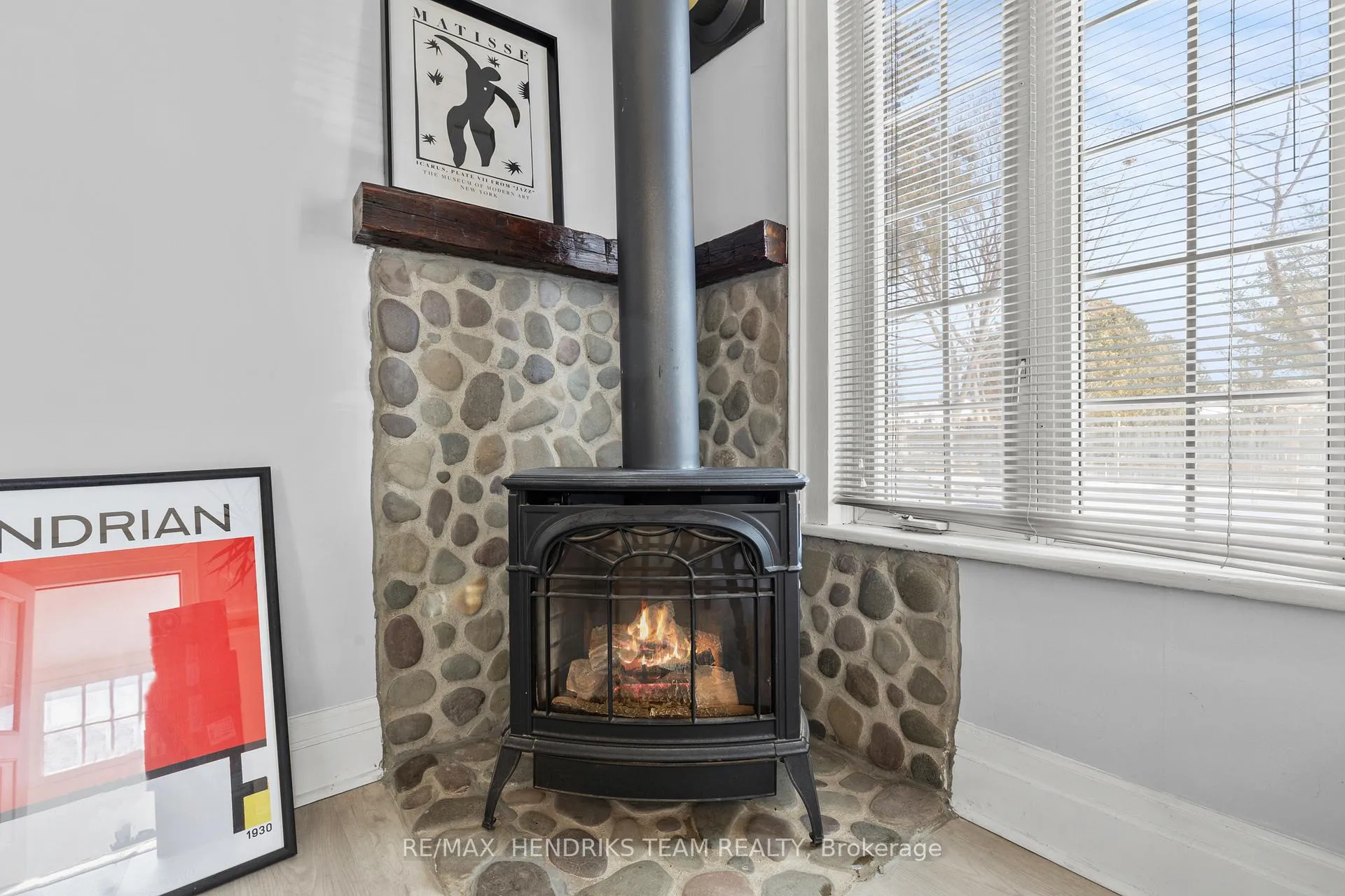 Photo 7 of 60 West Street N, Thorold, Thorold Downtown — HOMEH