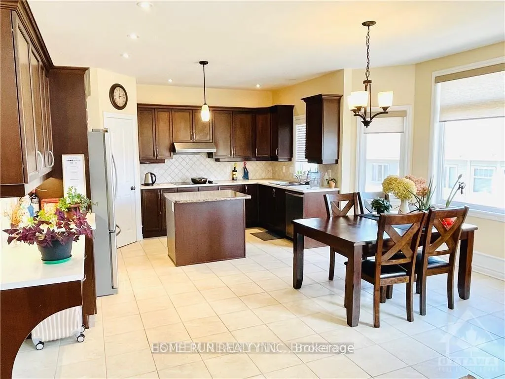 Photo 7 of 357 Laughlin Circle, Ottawa, Kanata - Kanata Lakes/Heritage Hills — HOMEH