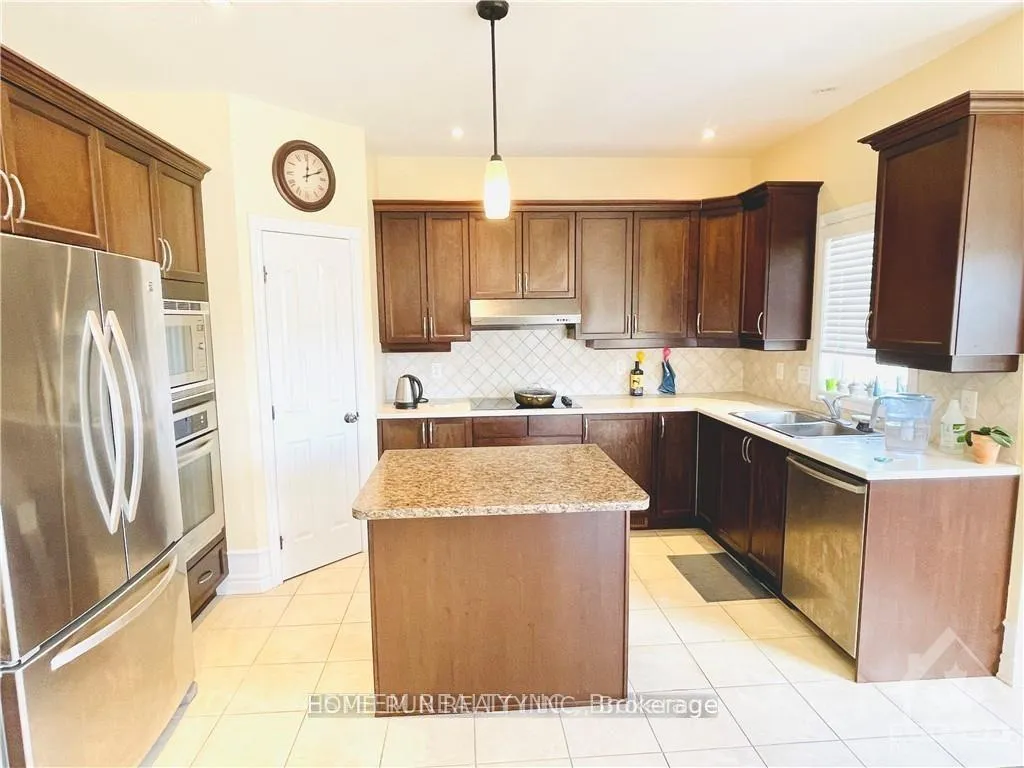 Photo 8 of 357 Laughlin Circle, Ottawa, Kanata - Kanata Lakes/Heritage Hills — HOMEH