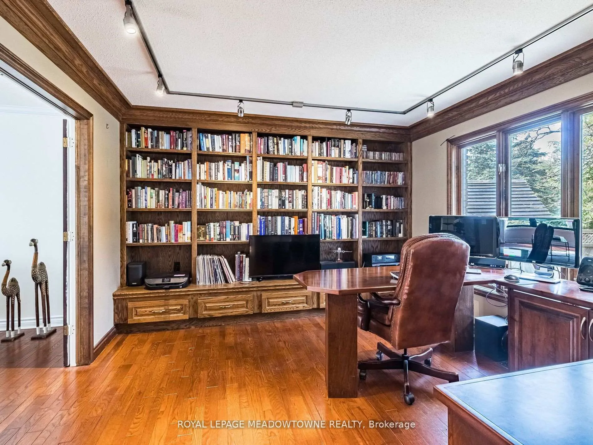 Photo 7 of 355 Golf Links Road, Hamilton, Ancaster — HOMEH