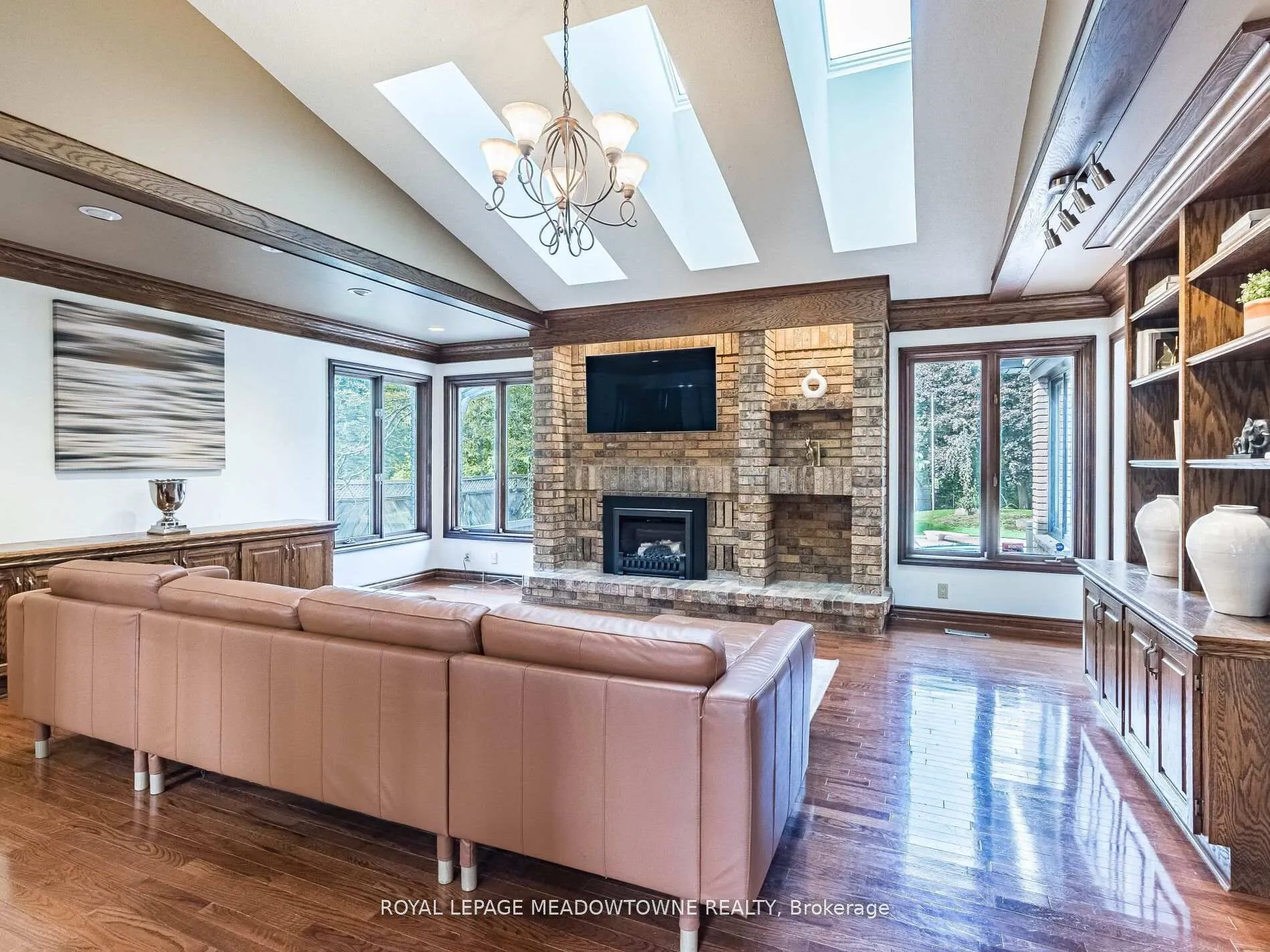 Photo 8 of 355 Golf Links Road, Hamilton, Ancaster — HOMEH