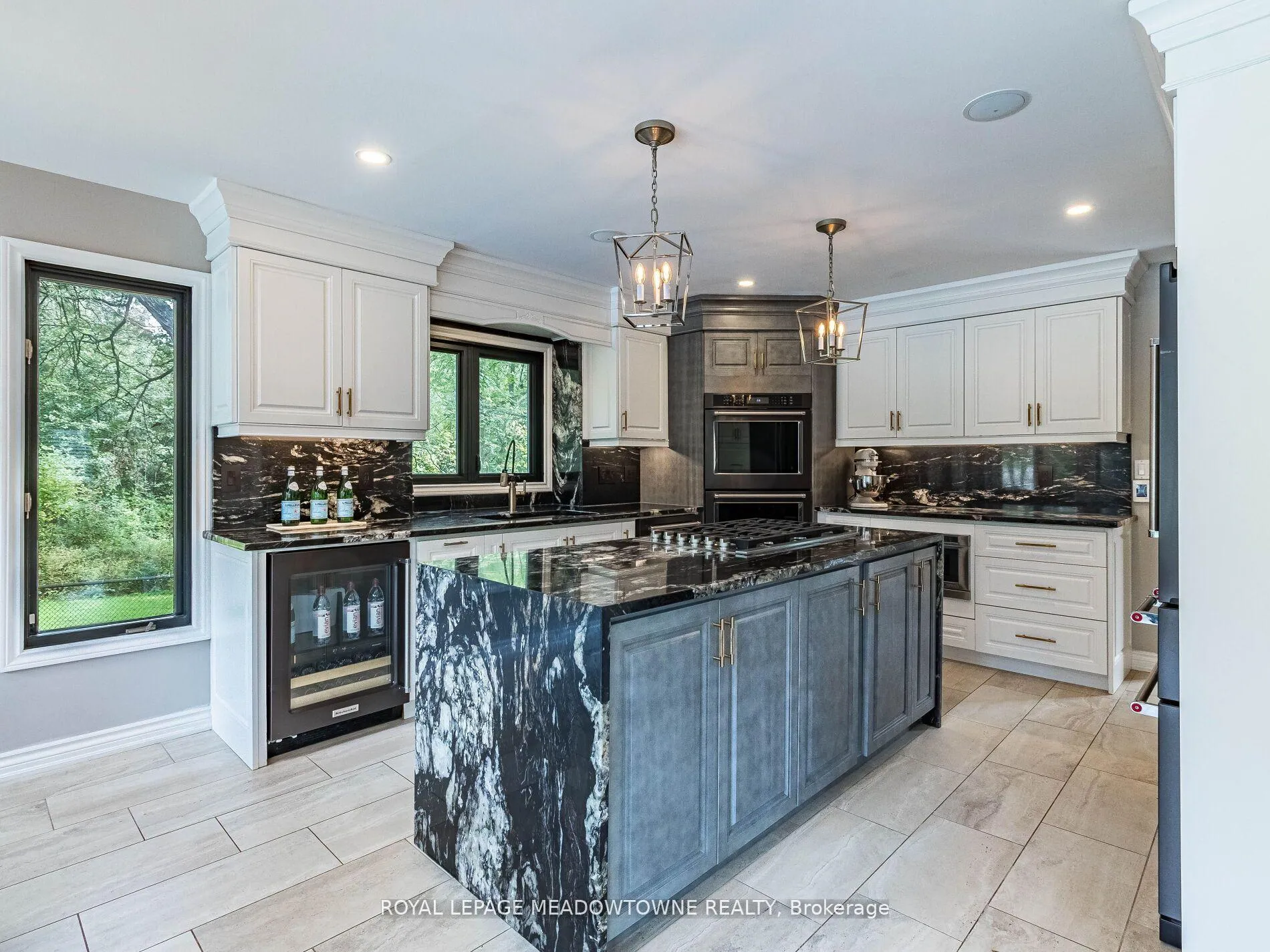 Photo 11 of 355 Golf Links Road, Hamilton, Ancaster — HOMEH