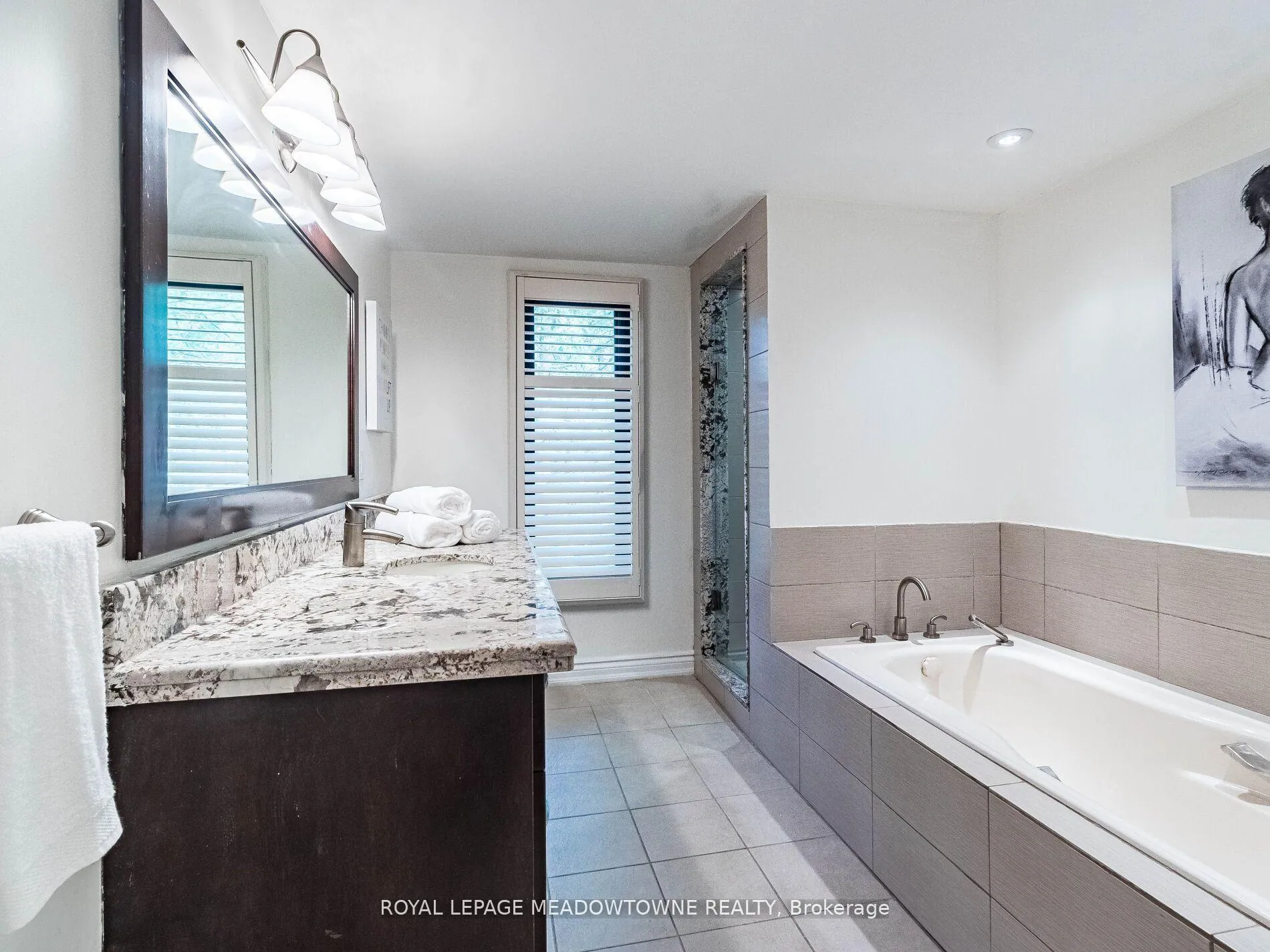 Photo 21 of 355 Golf Links Road, Hamilton, Ancaster — HOMEH