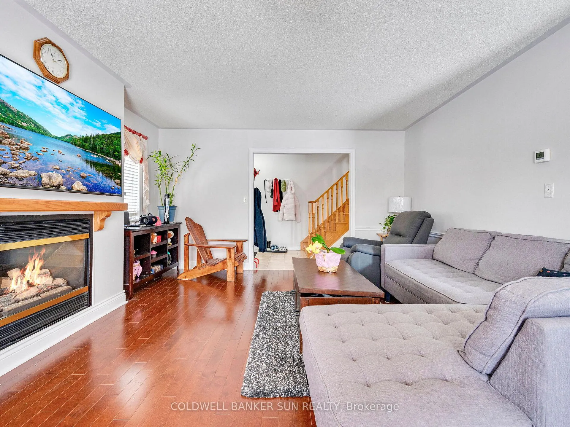 Photo 11 of 230 Pressed Brick Drive, Brampton, Brampton North — HOMEH