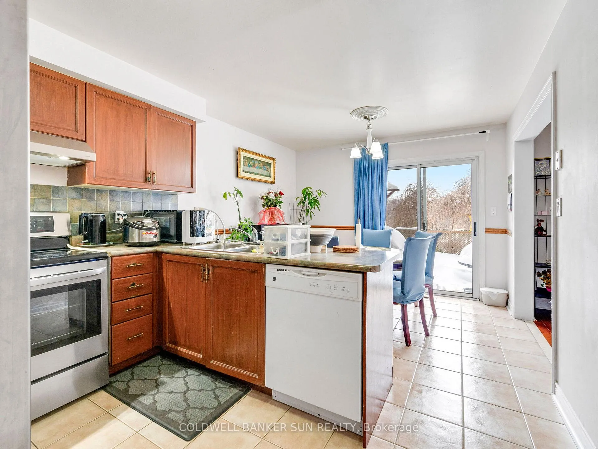 Photo 22 of 230 Pressed Brick Drive, Brampton, Brampton North — HOMEH