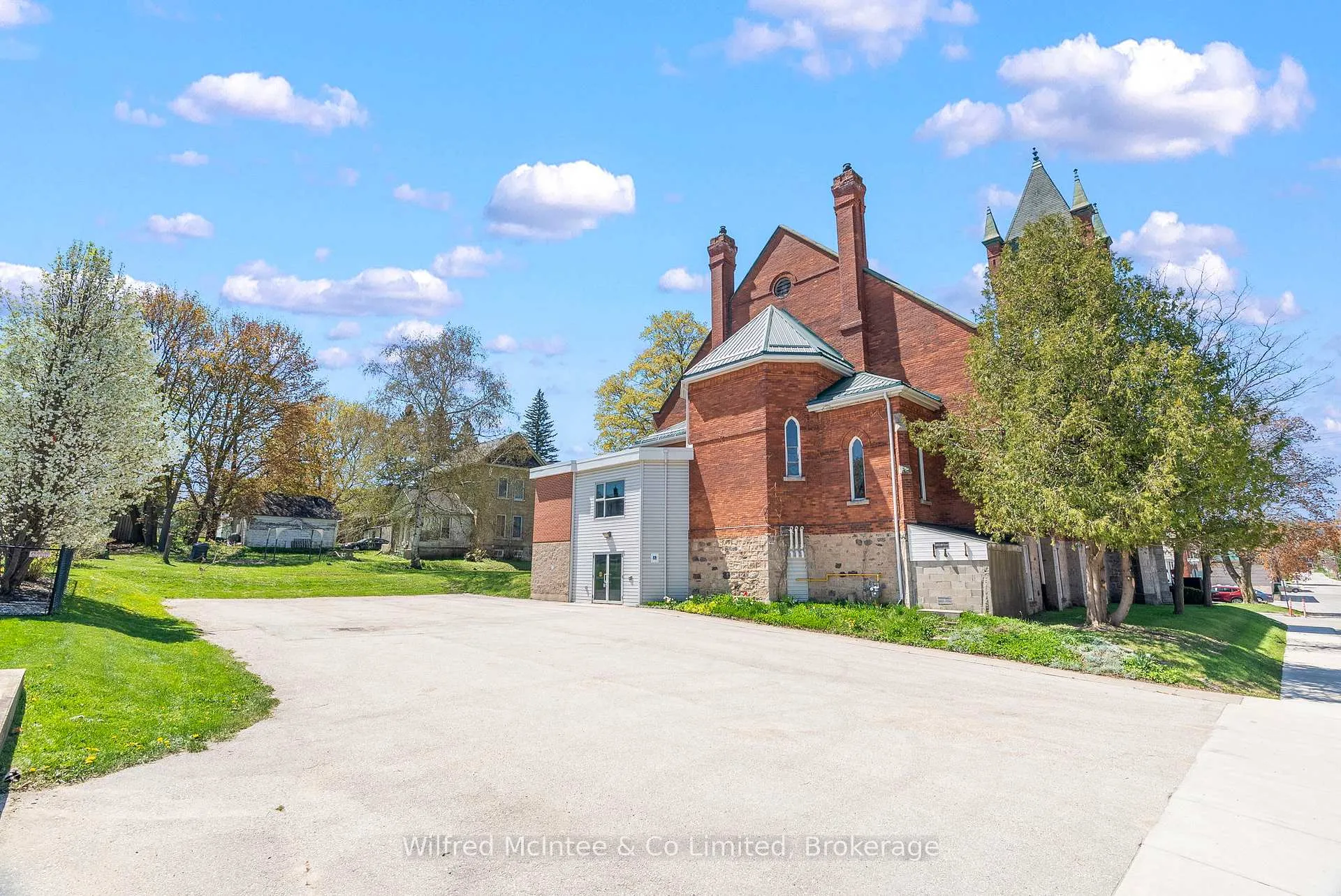 Photo 4 of 111 2nd Avenue S, Arran-Elderslie — HOMEH
