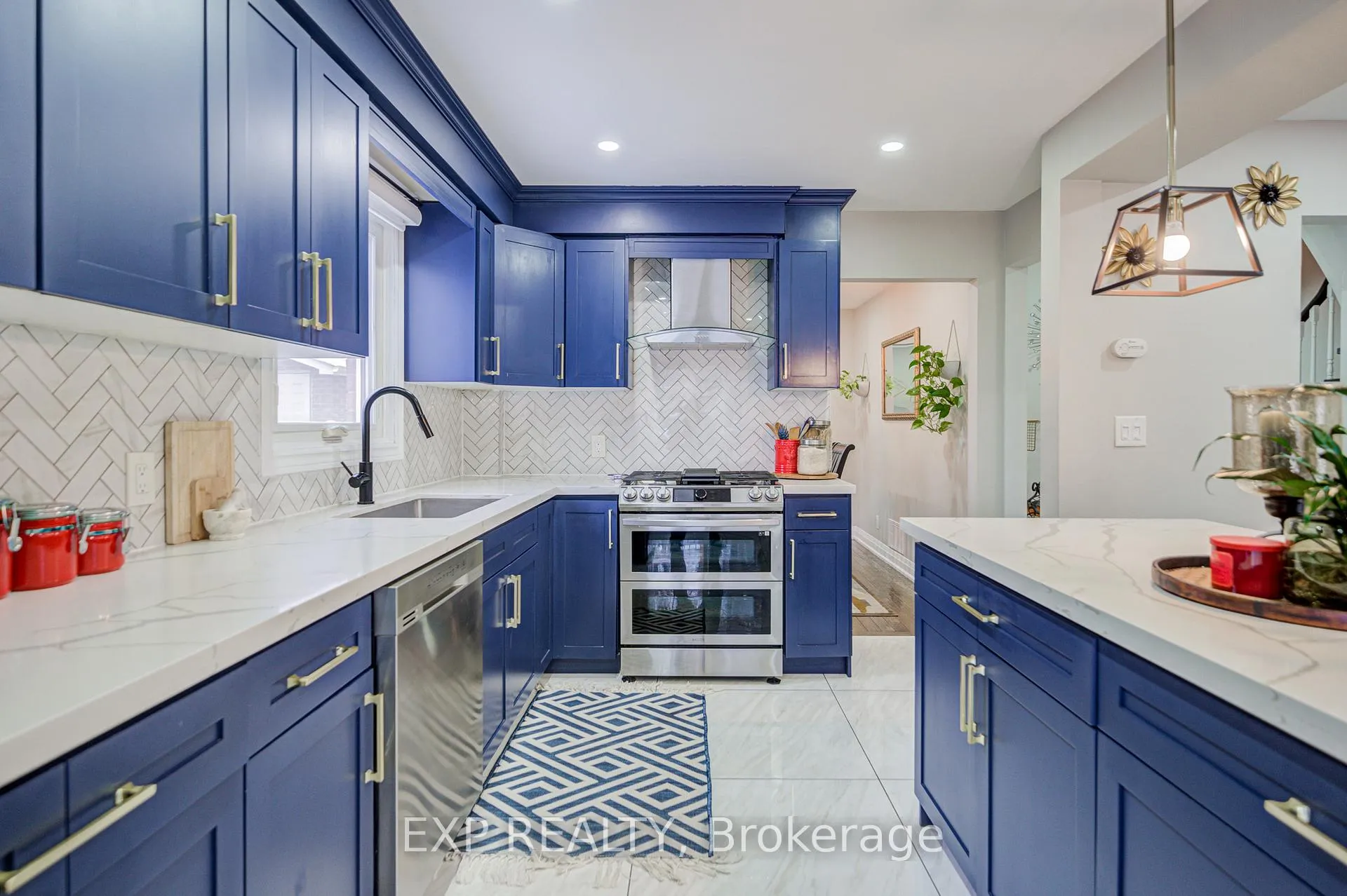Photo 19 of 11 Eberlee Court, Whitby, Blue Grass Meadows — HOMEH