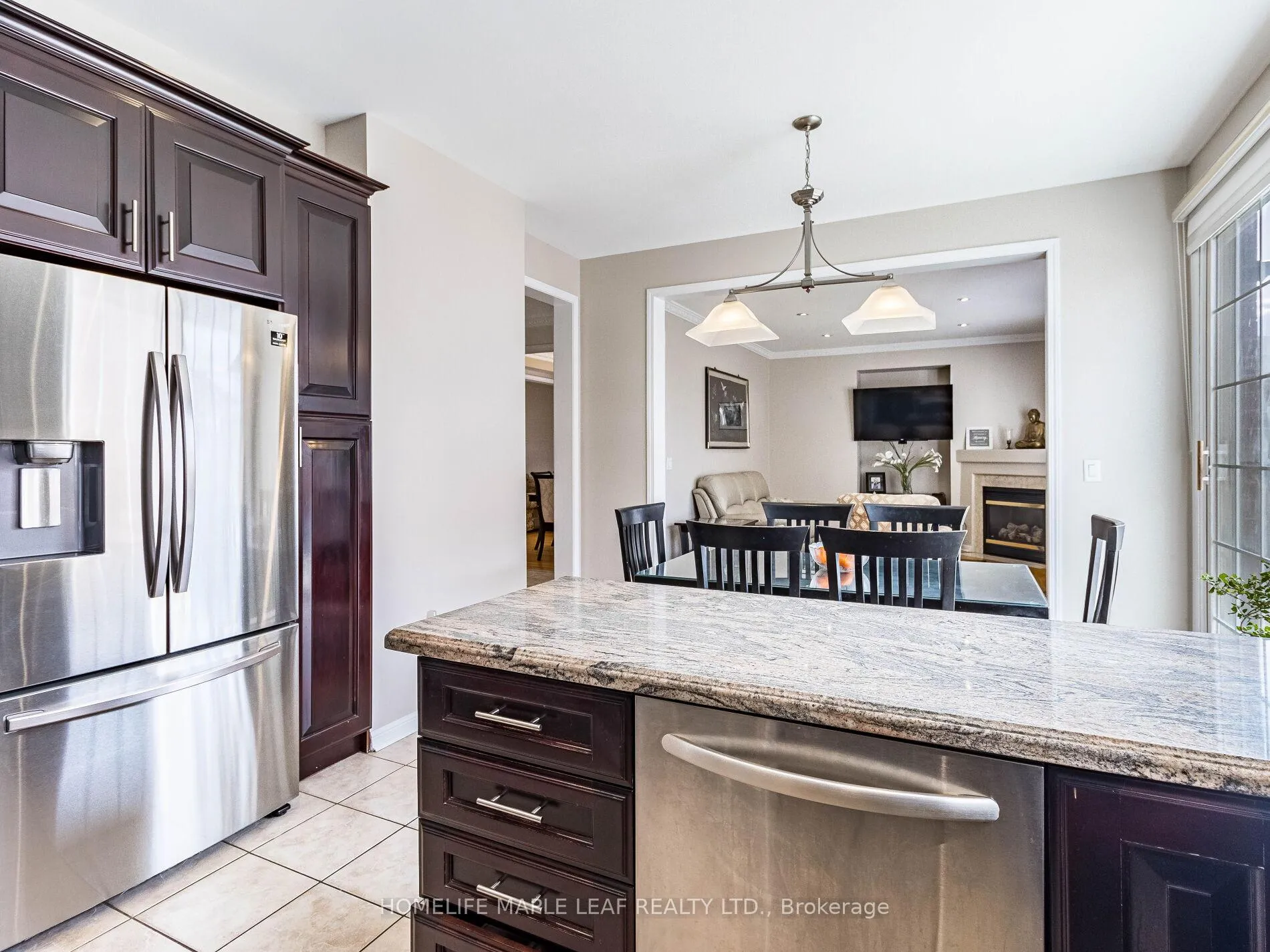 Photo 15 of 189 Treeline Boulevard, Brampton, Vales of Castlemore — HOMEH