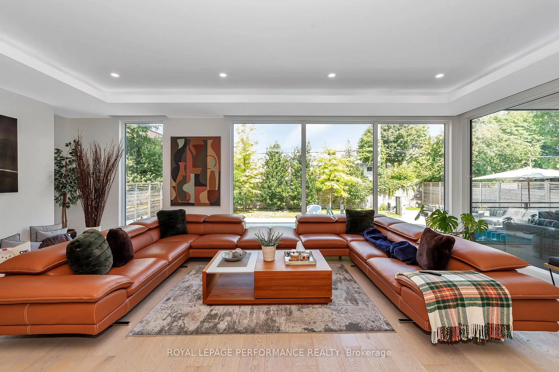 Photo 10 of 941 Winnington Avenue, Ottawa, Whitehaven — HOMEH