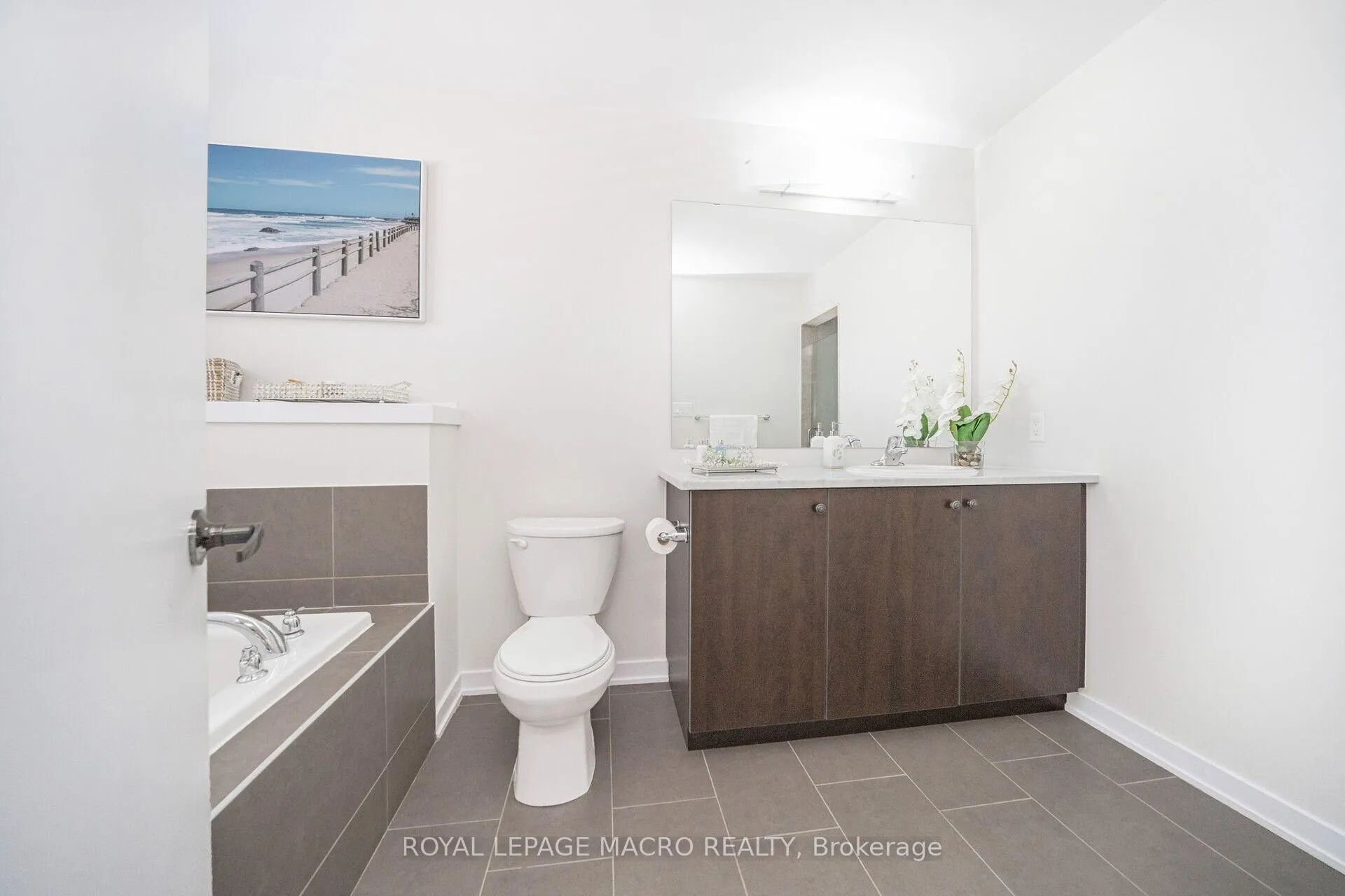 Photo 28 of 43 Sherway Street, Hamilton, Stoney Creek — HOMEH