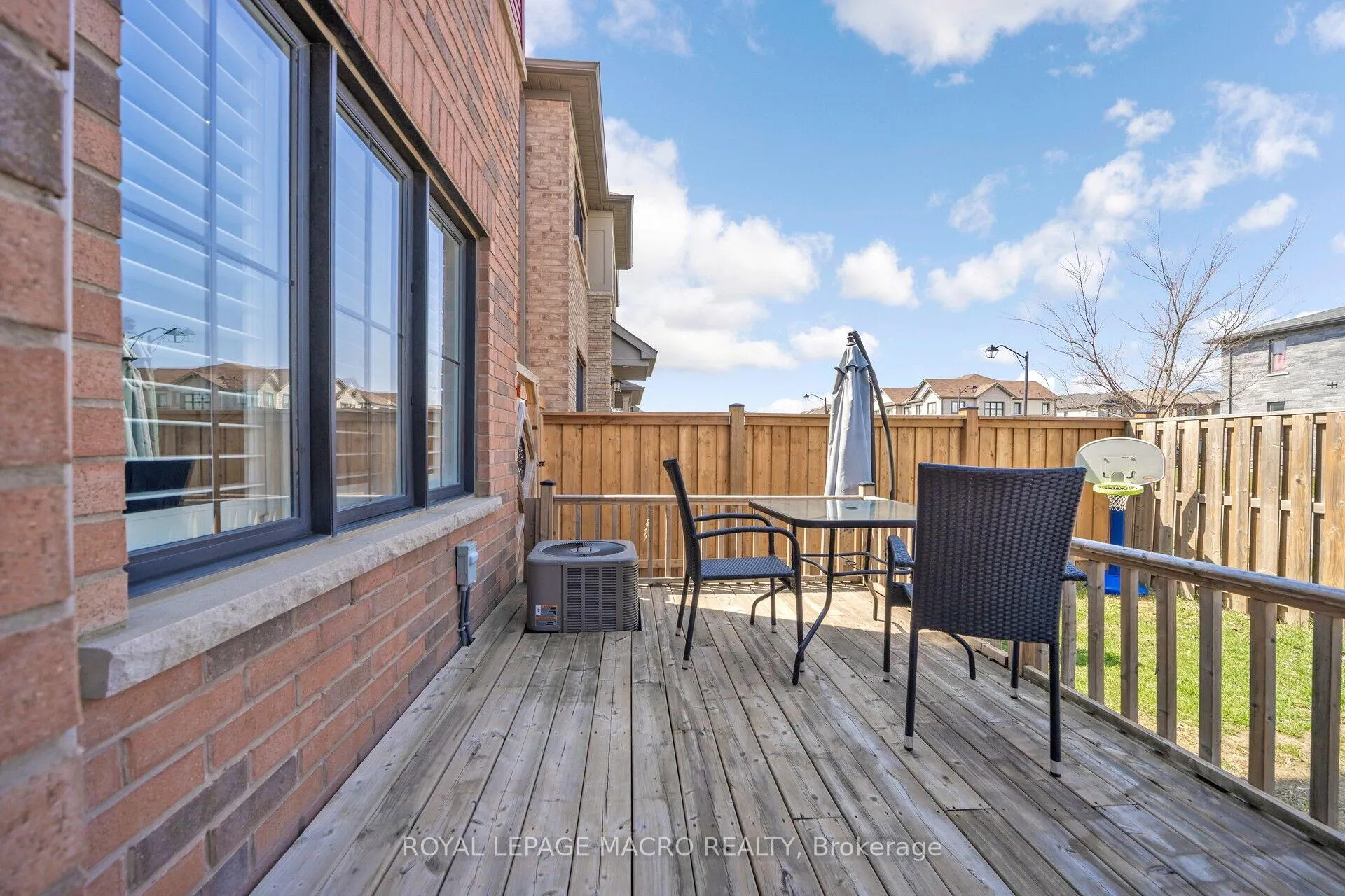 Photo 36 of 43 Sherway Street, Hamilton, Stoney Creek — HOMEH