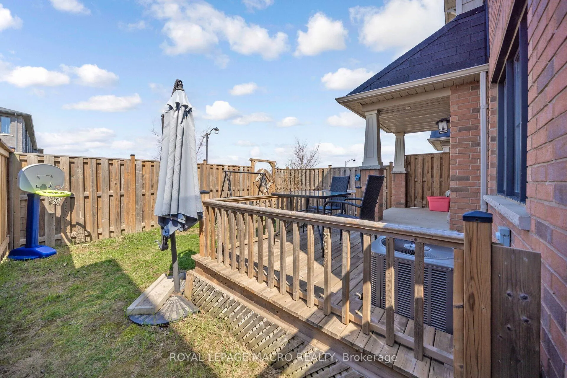 Photo 39 of 43 Sherway Street, Hamilton, Stoney Creek — HOMEH