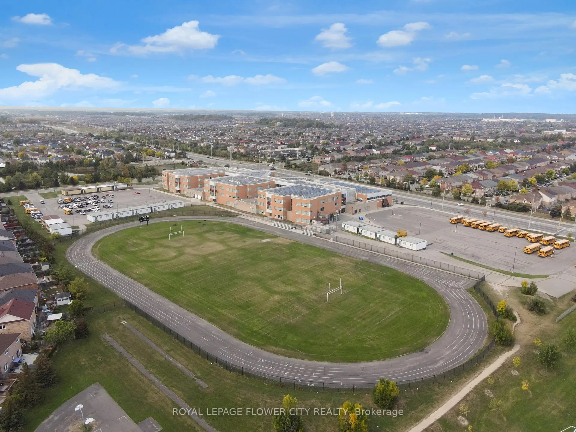 Photo 38 of 51 Sweetwood Circle, Brampton, Fletcher's Meadow — HOMEH