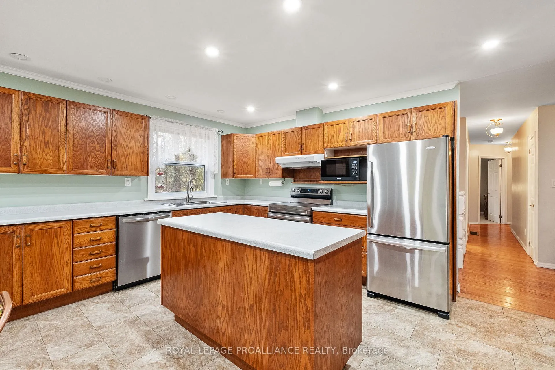 Photo 17 of 260 Drewery Street, Brighton, Rural Brighton — HOMEH