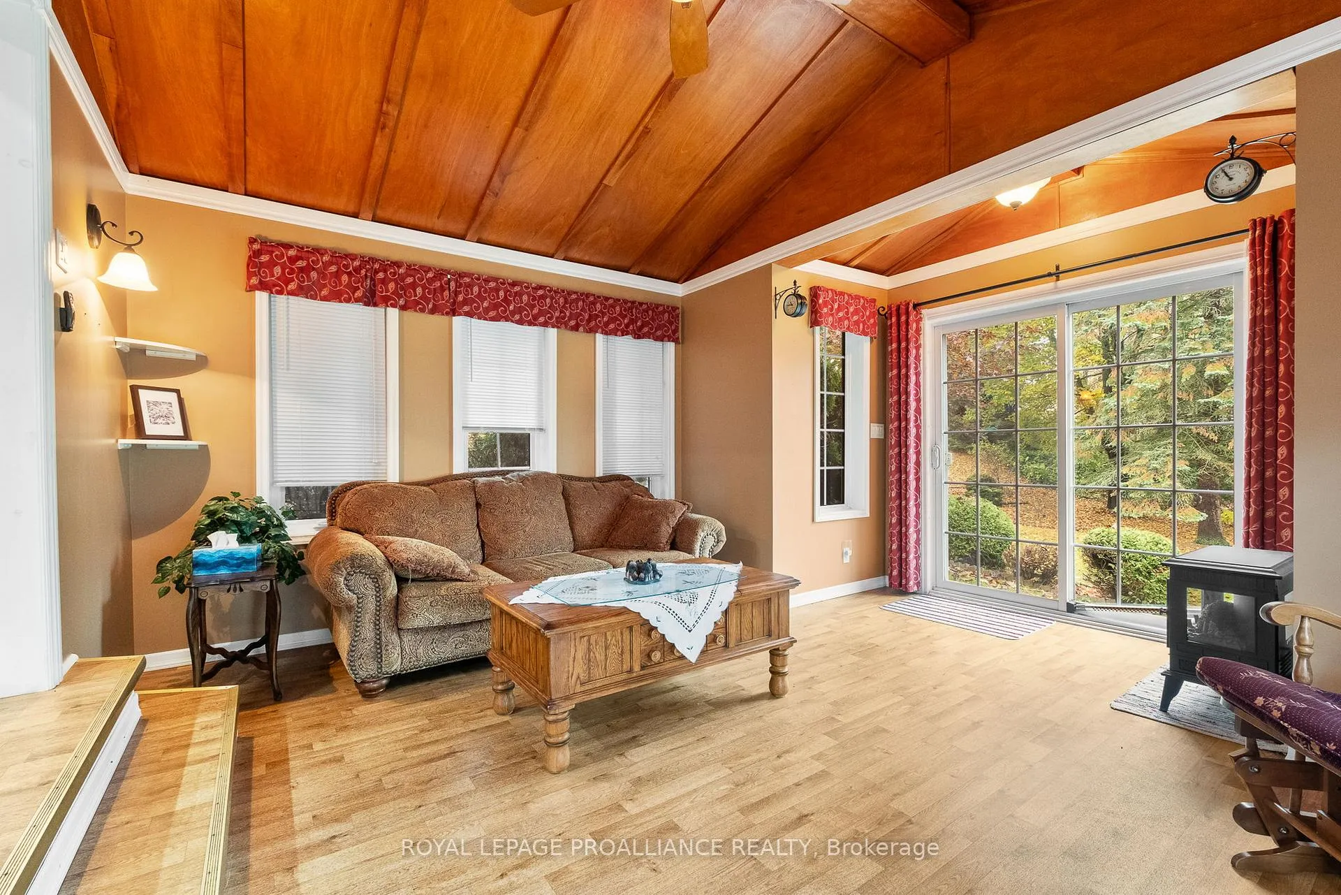 Photo 20 of 260 Drewery Street, Brighton, Rural Brighton — HOMEH