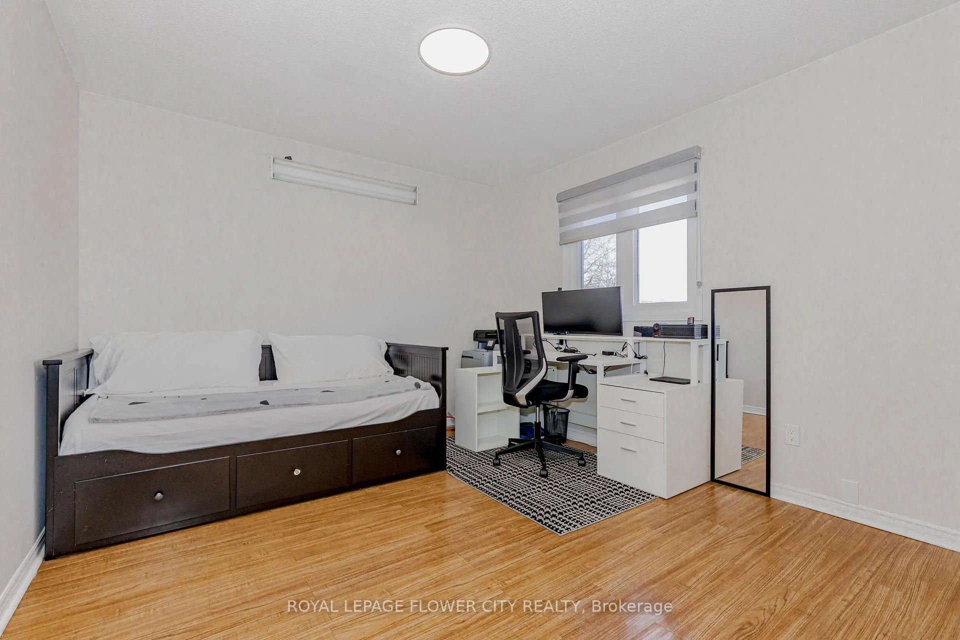 Photo 31 of 21 Fern Valley Crescent, Brampton, Sandringham-Wellington — HOMEH