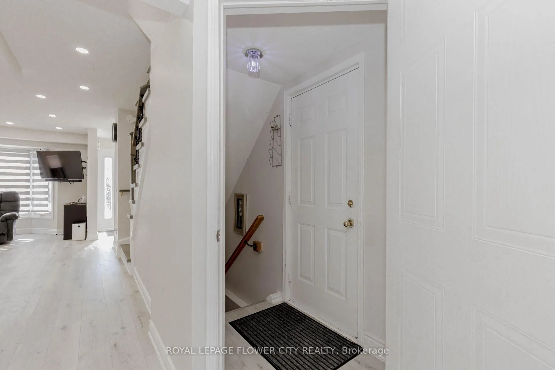 Photo 38 of 21 Fern Valley Crescent, Brampton, Sandringham-Wellington — HOMEH