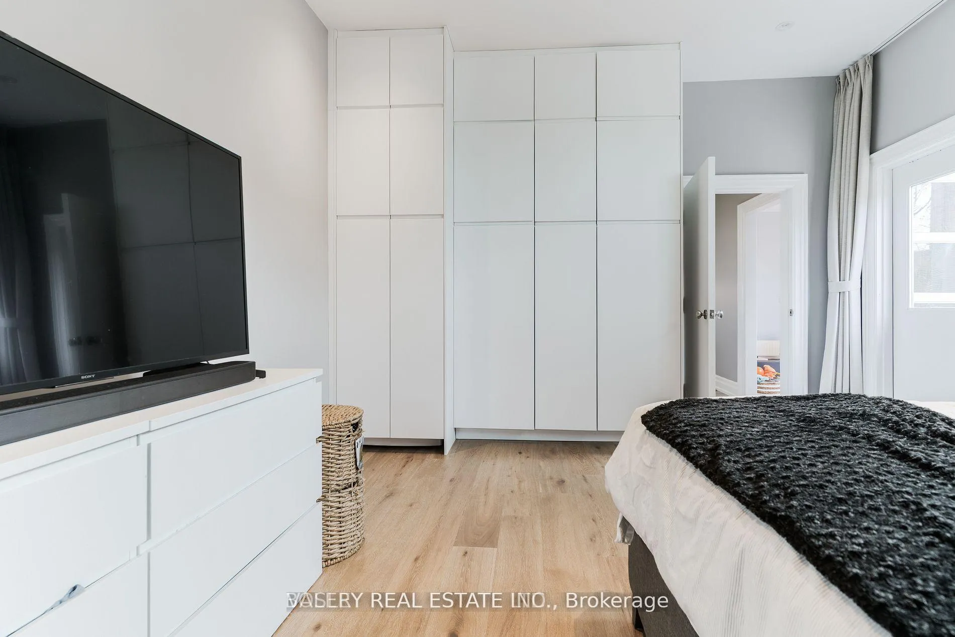 Photo 14 of 42 Logan Avenue, Toronto, South Riverdale — HOMEH