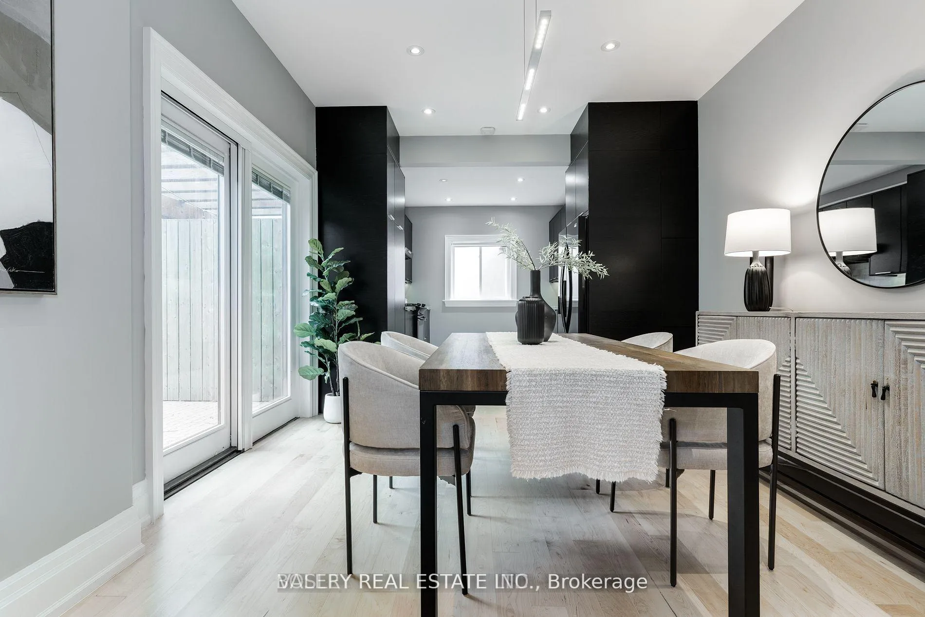 Photo 15 of 42 Logan Avenue, Toronto, South Riverdale — HOMEH