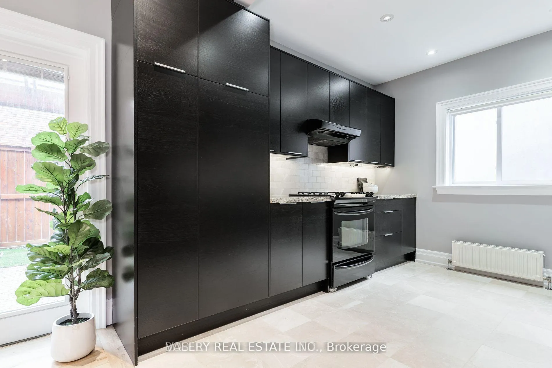 Photo 23 of 42 Logan Avenue, Toronto, South Riverdale — HOMEH