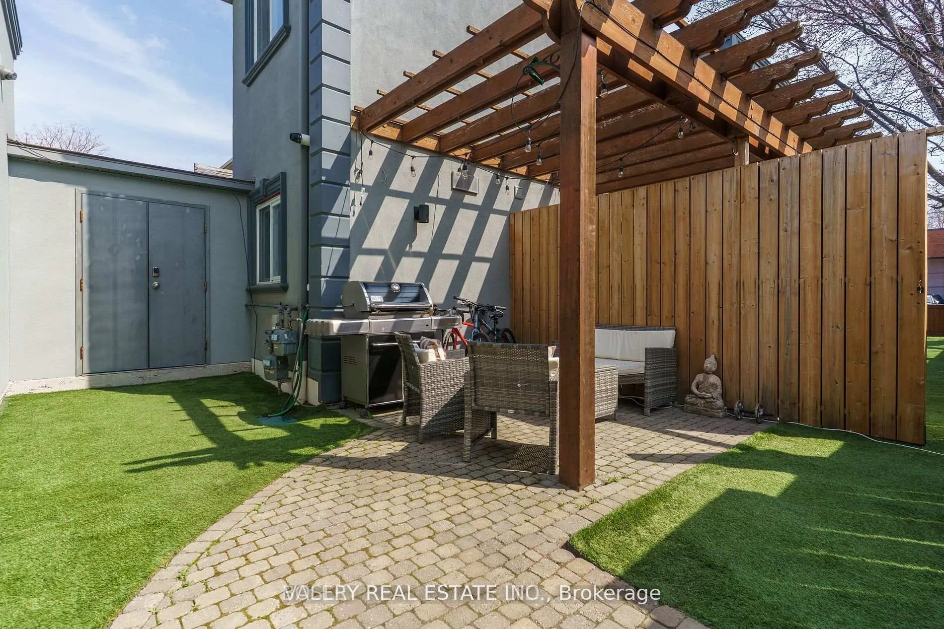 Photo 32 of 42 Logan Avenue, Toronto, South Riverdale — HOMEH