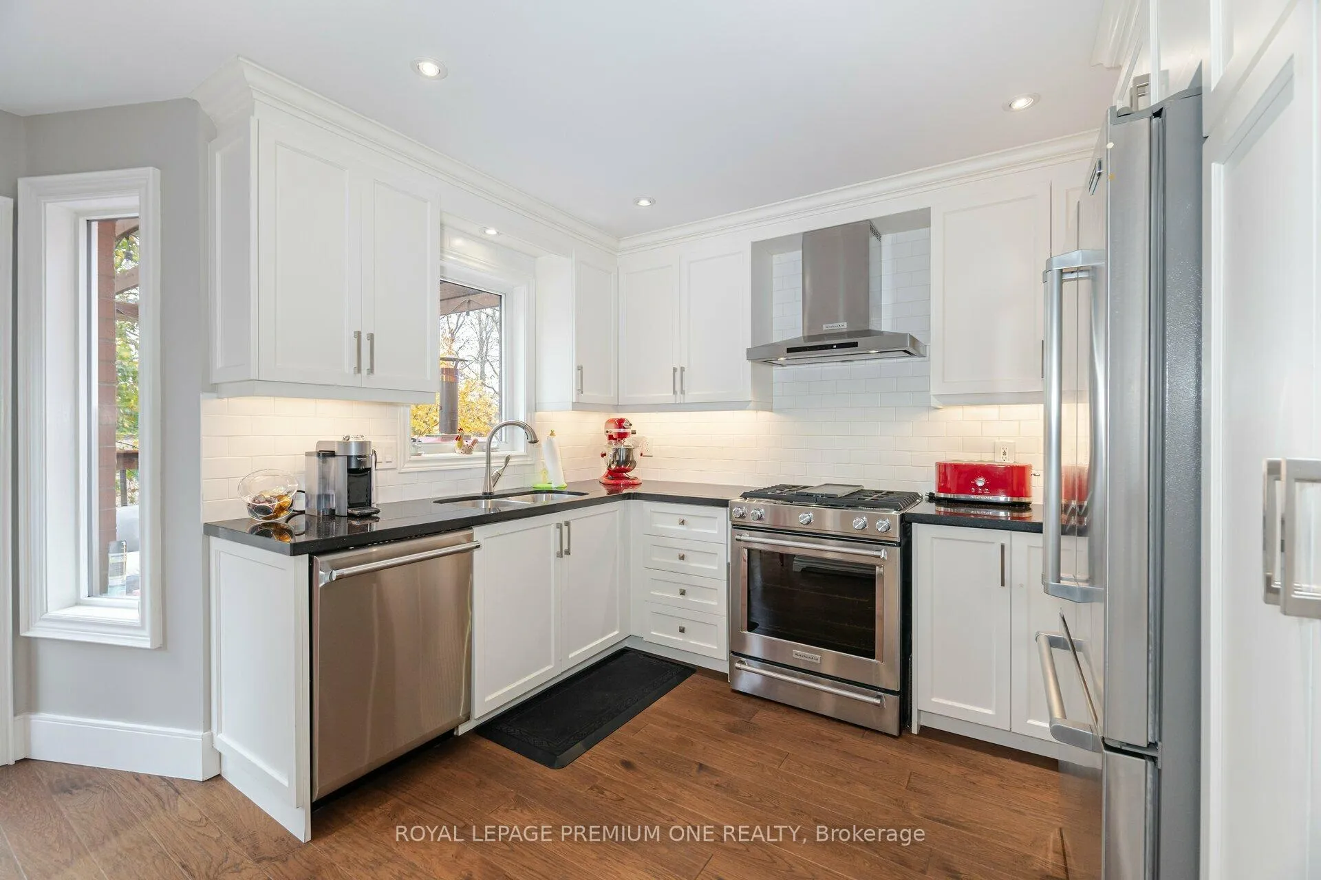 Photo 10 of 27 Giotto Crescent, Vaughan, Maple — HOMEH