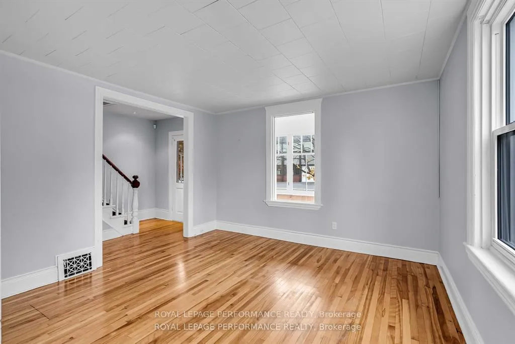 Photo 10 of 115 Fifth Street E, Cornwall — HOMEH