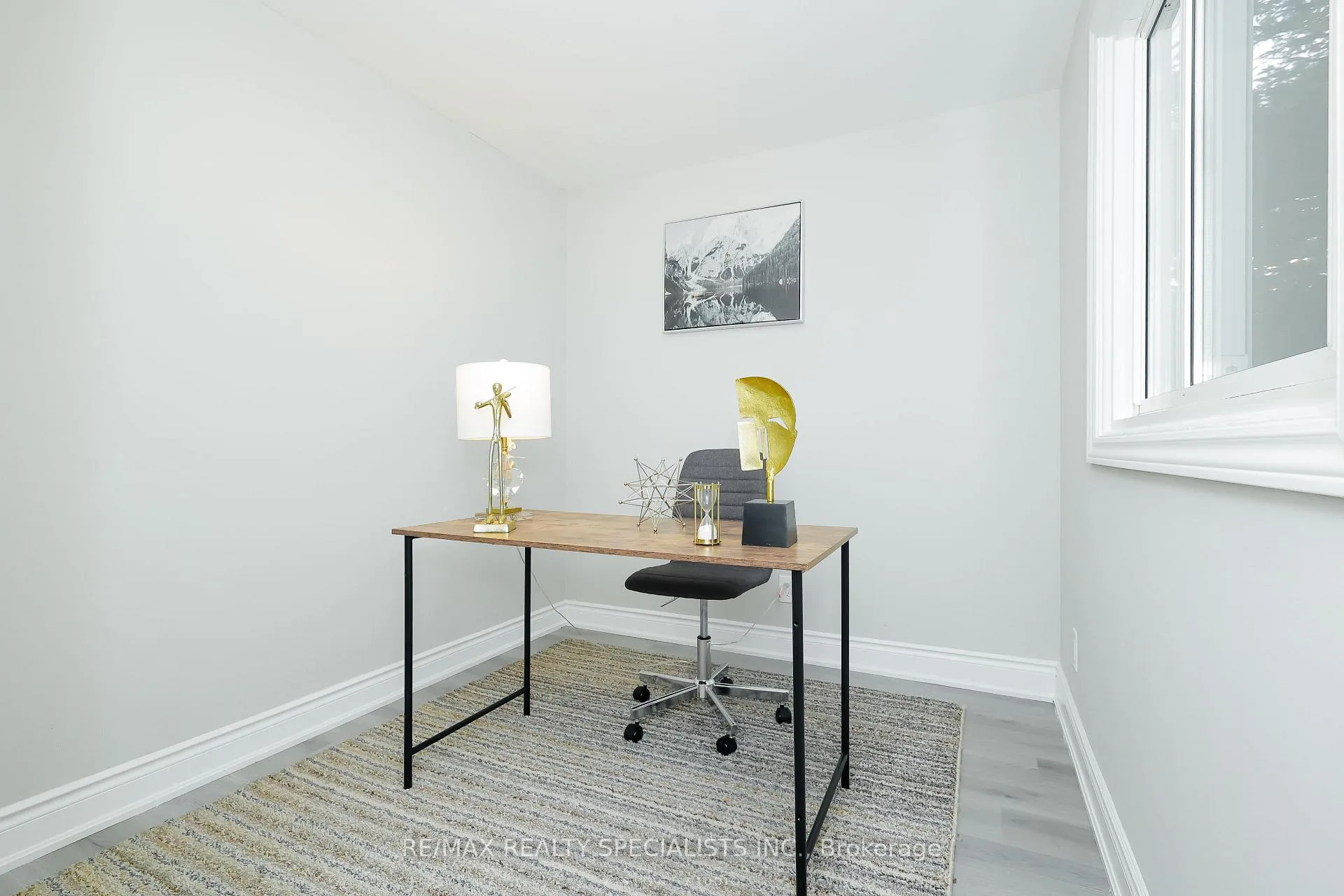 Photo 11 of 7020 Dunn Street, Niagara Falls, Arad/Fallsview — HOMEH