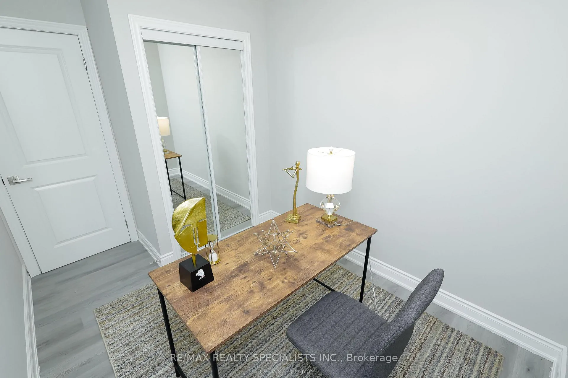 Photo 12 of 7020 Dunn Street, Niagara Falls, Arad/Fallsview — HOMEH
