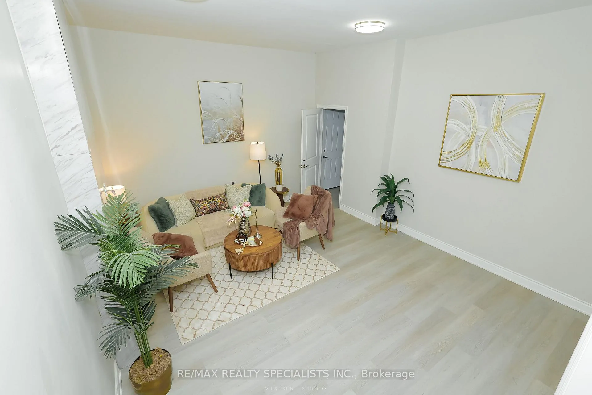 Photo 15 of 7020 Dunn Street, Niagara Falls, Arad/Fallsview — HOMEH