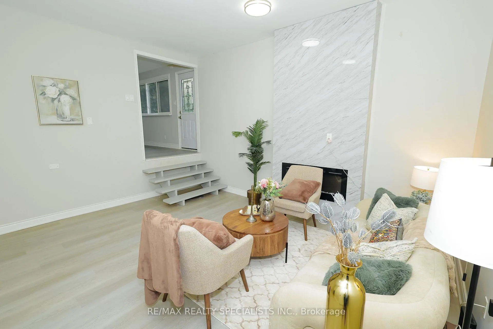 Photo 17 of 7020 Dunn Street, Niagara Falls, Arad/Fallsview — HOMEH