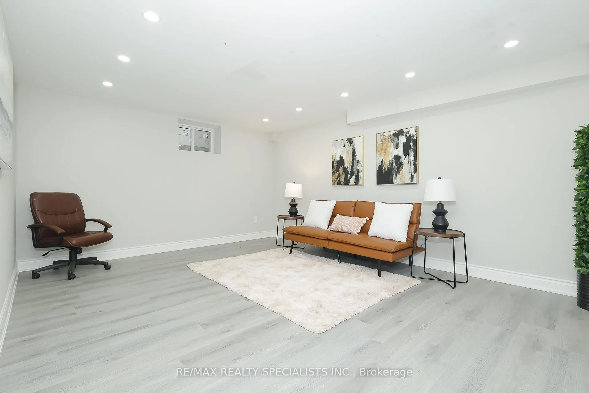 Photo 18 of 7020 Dunn Street, Niagara Falls, Arad/Fallsview — HOMEH