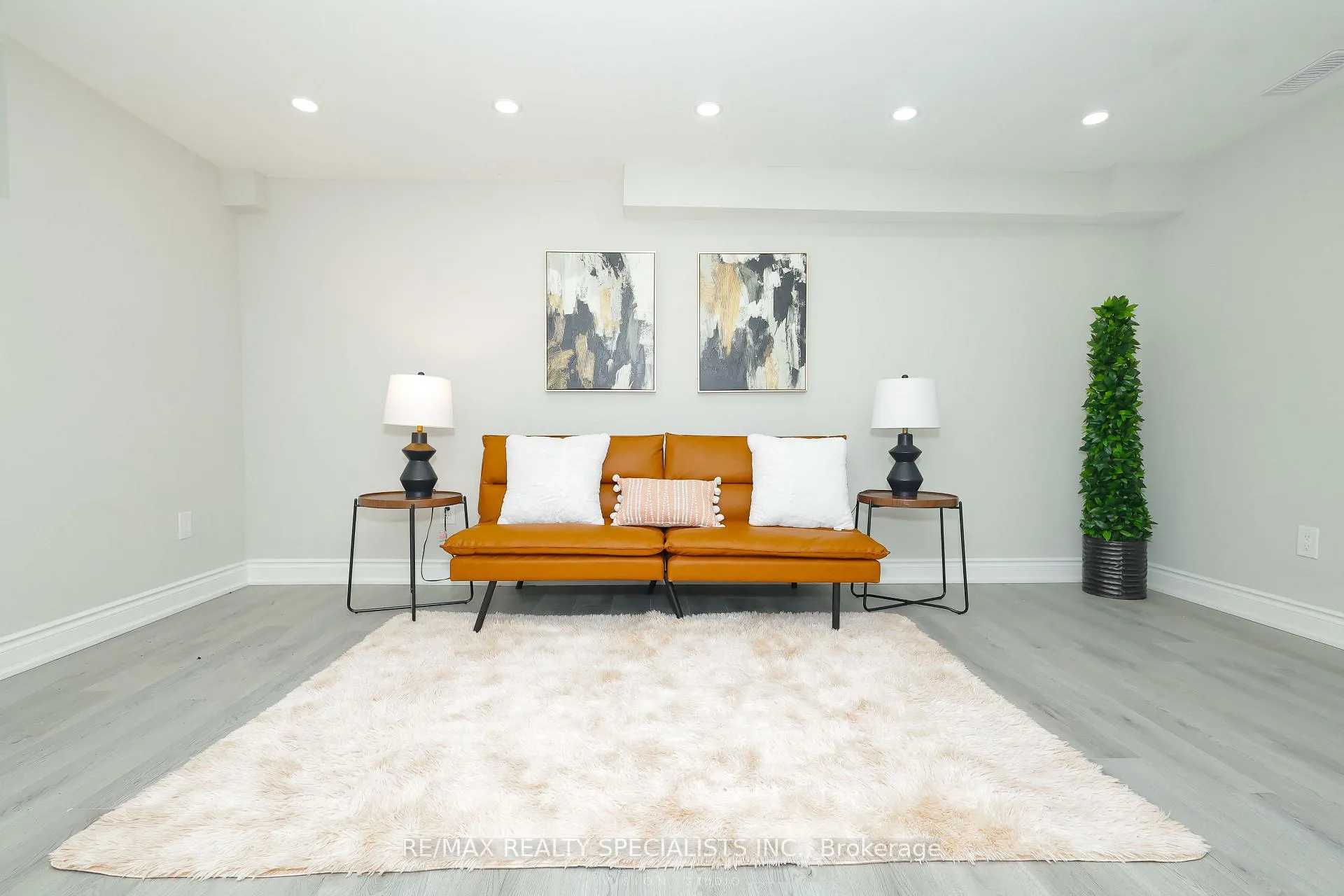 Photo 20 of 7020 Dunn Street, Niagara Falls, Arad/Fallsview — HOMEH